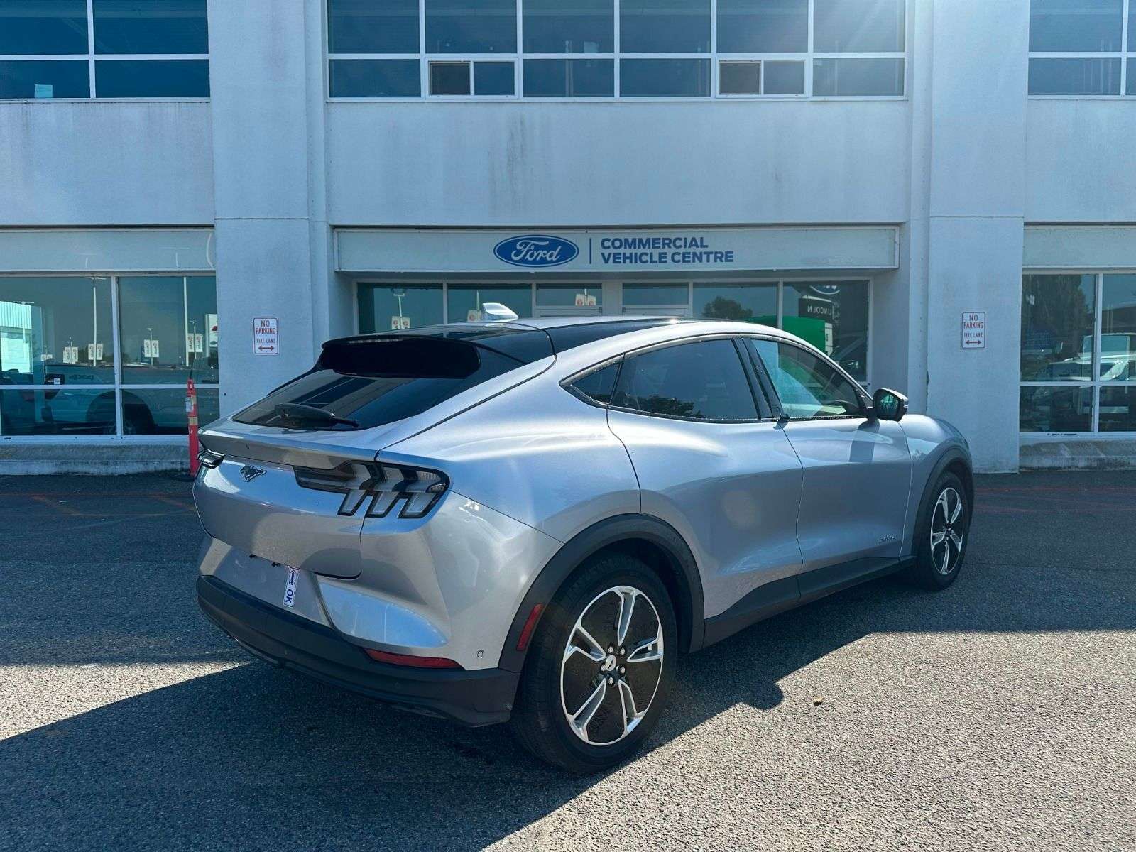 2022 Ford Mustang Mach-E Select AWD — снимка 1