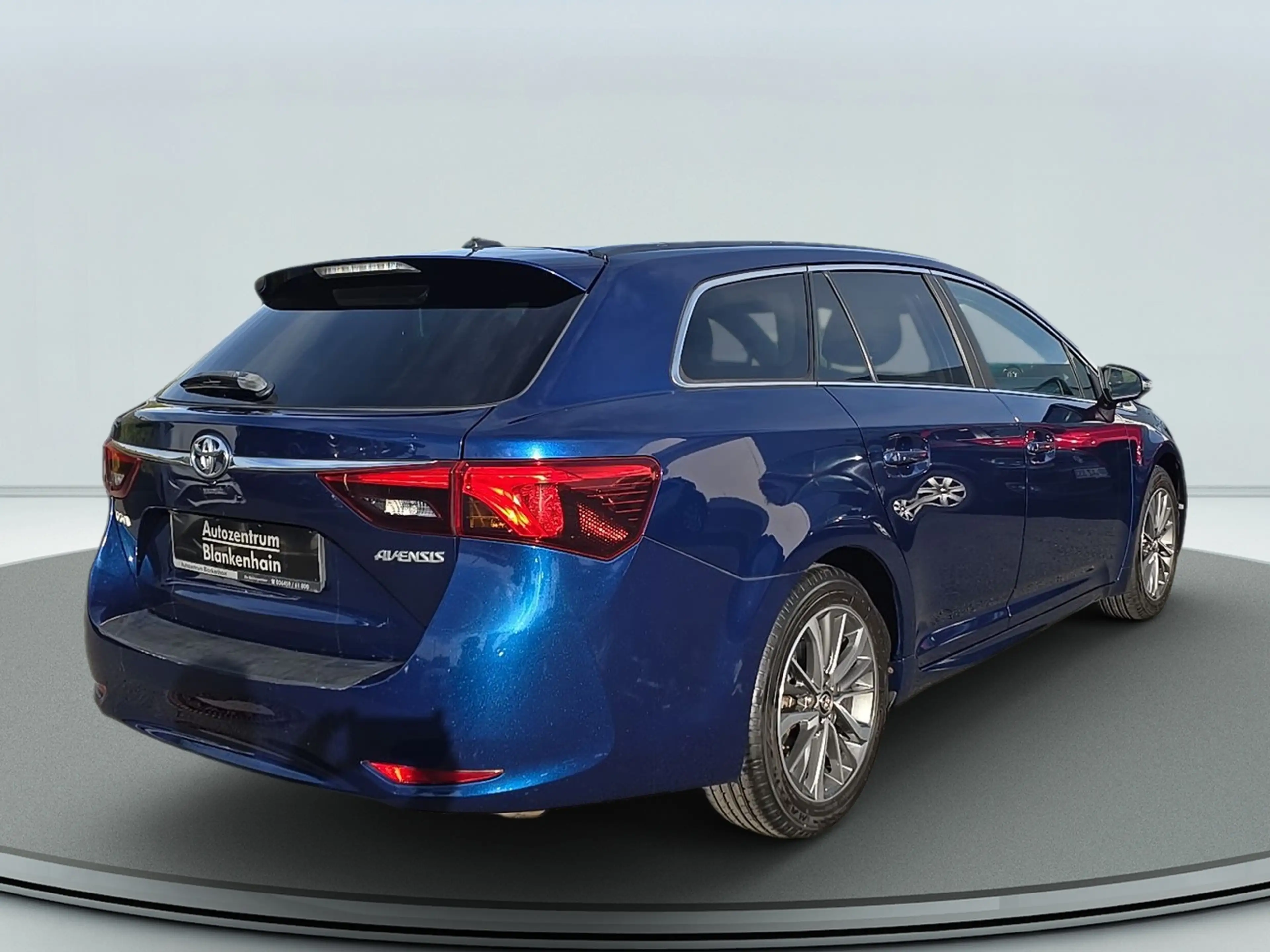 Toyota Avensis 1.8 Edition TS Leder*Pano*LED — photo 5
