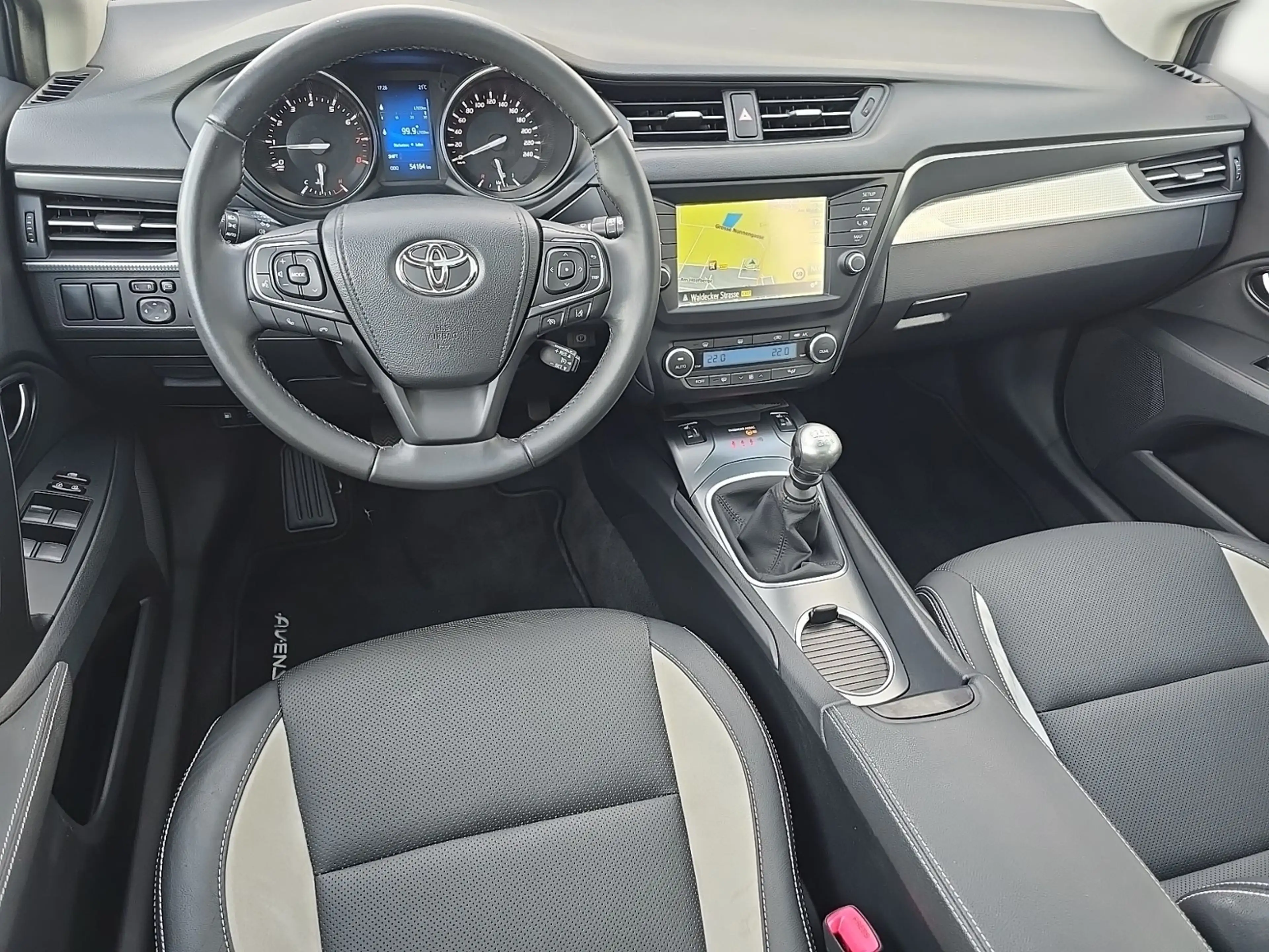 Toyota Avensis 1.8 Edition TS Leder*Pano*LED — photo 12