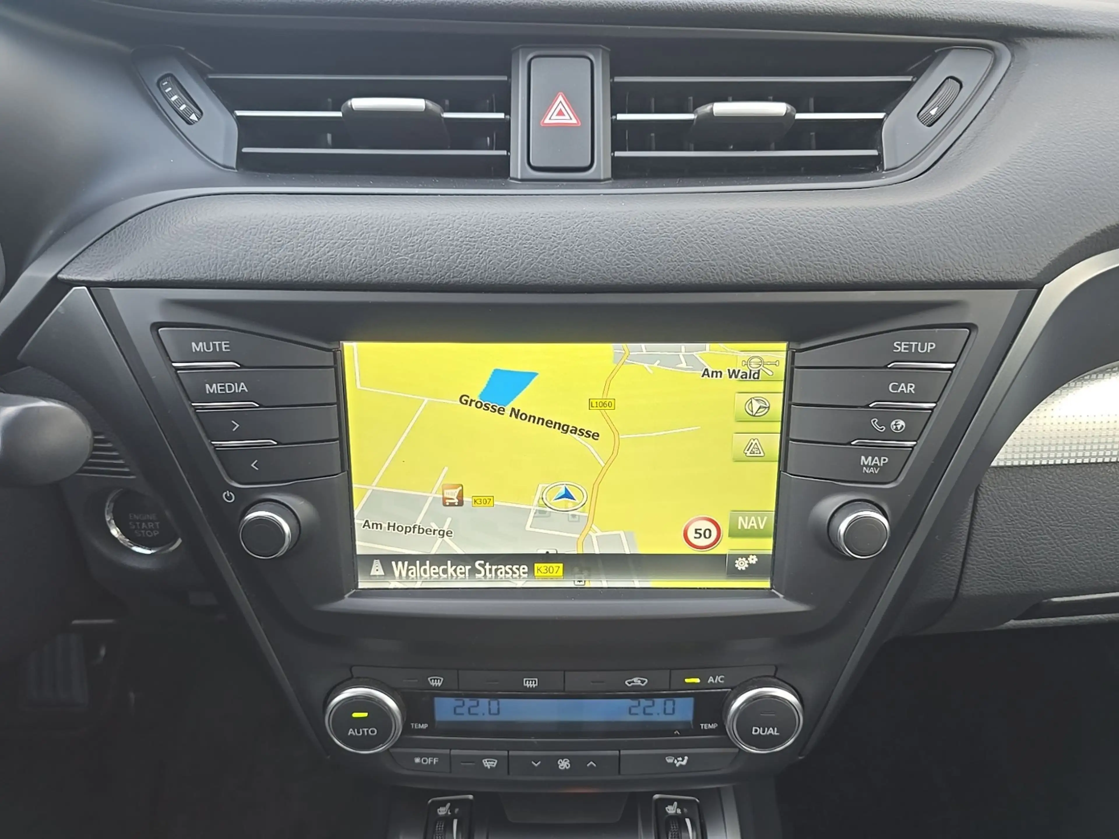 Toyota Avensis 1.8 Edition TS Leder*Pano*LED — photo 14