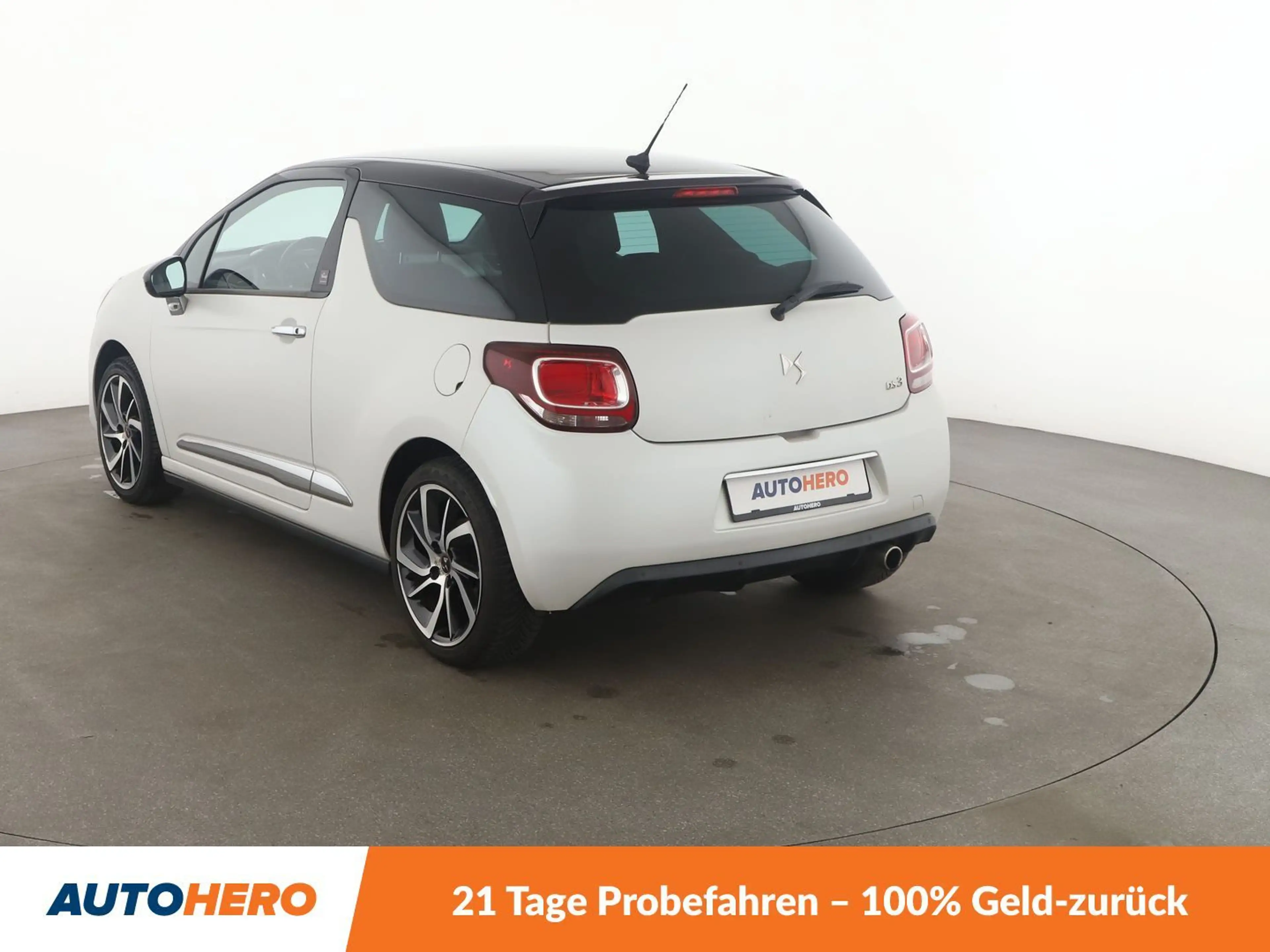 DS Automobiles DS 3 1.2 PureTech GIVENCHY Le MakeUp*TEMPO*PDC*SHZ* — photo 4