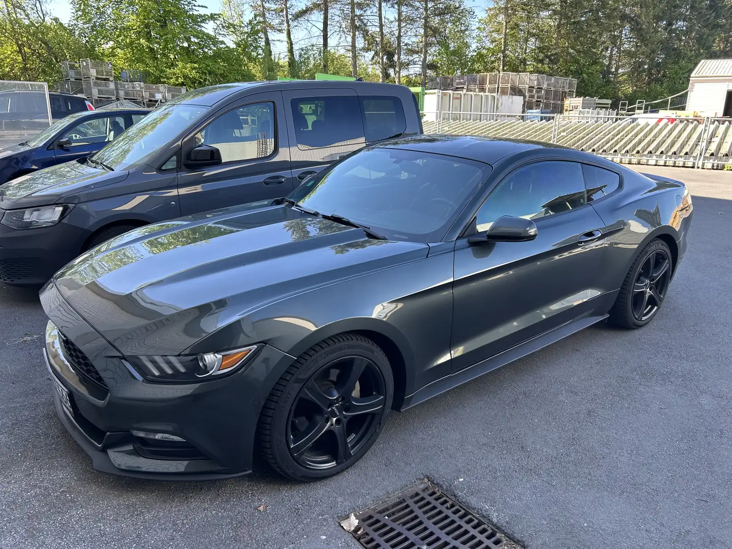 Ford Mustang 3.7 V6 Benzin - 1