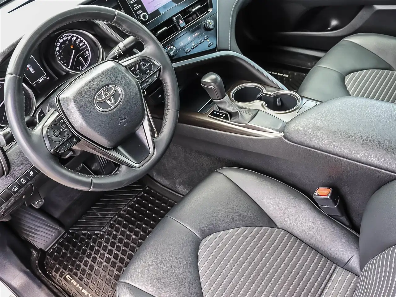 Toyota Camry снимка Toyota Camry