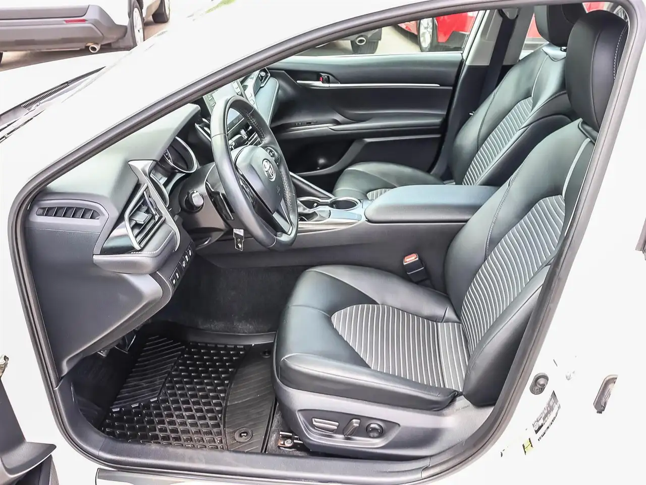 Toyota Camry снимка Toyota Camry