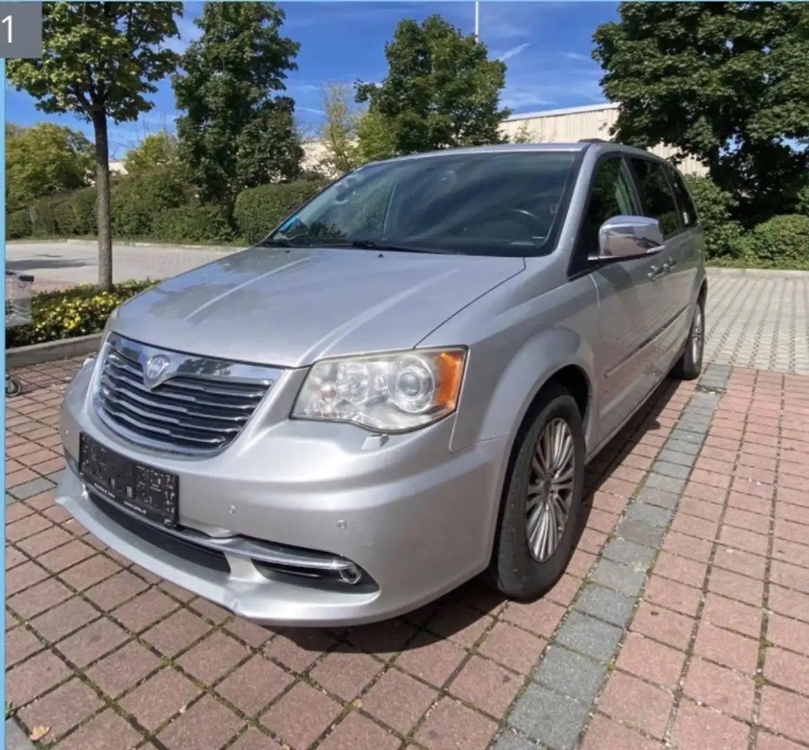 Lancia Voyager 2,8 CRD Gold - 2