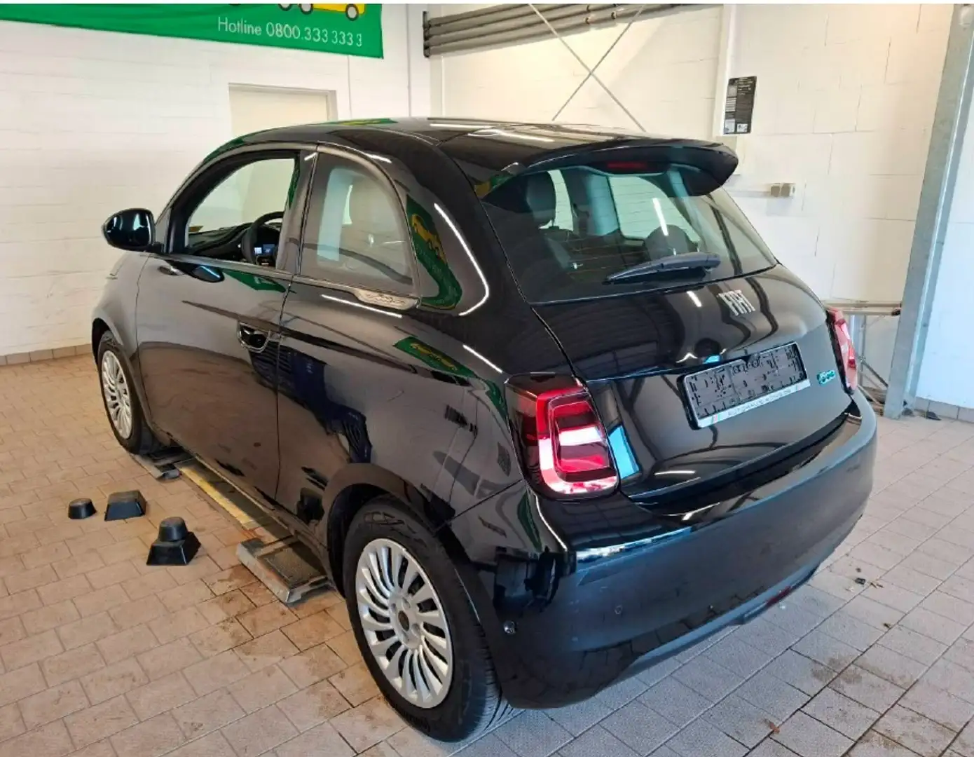 Fiat 500e 320 Km Reichweite Navi - Klimaauto. - PDC Schwarz - 2