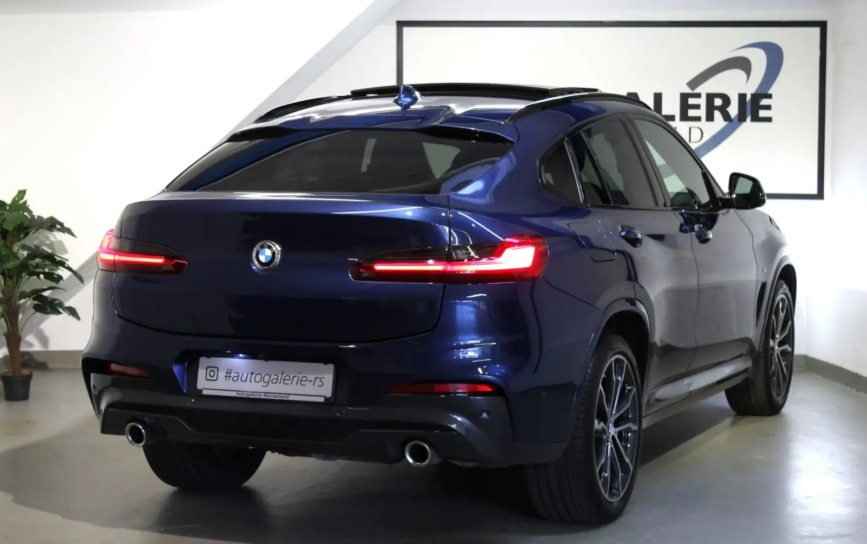 BMW X4 xDrive 20 d M Sport*VIRTUAL*KAM*PANO*AHK*20´* Blau - 2