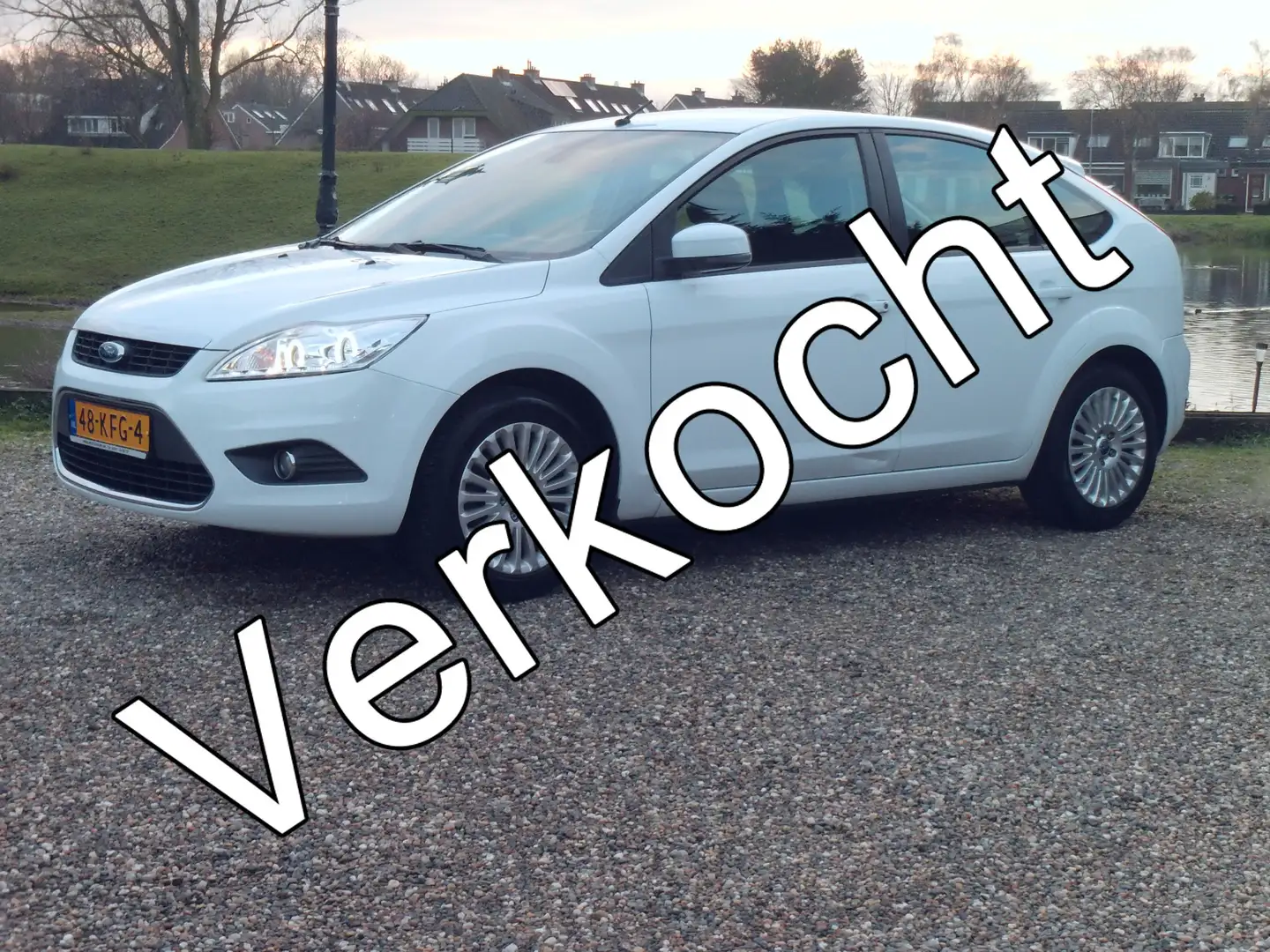 Ford Focus 1.8 Titanium - Airco - Navigatie Blanc - 1