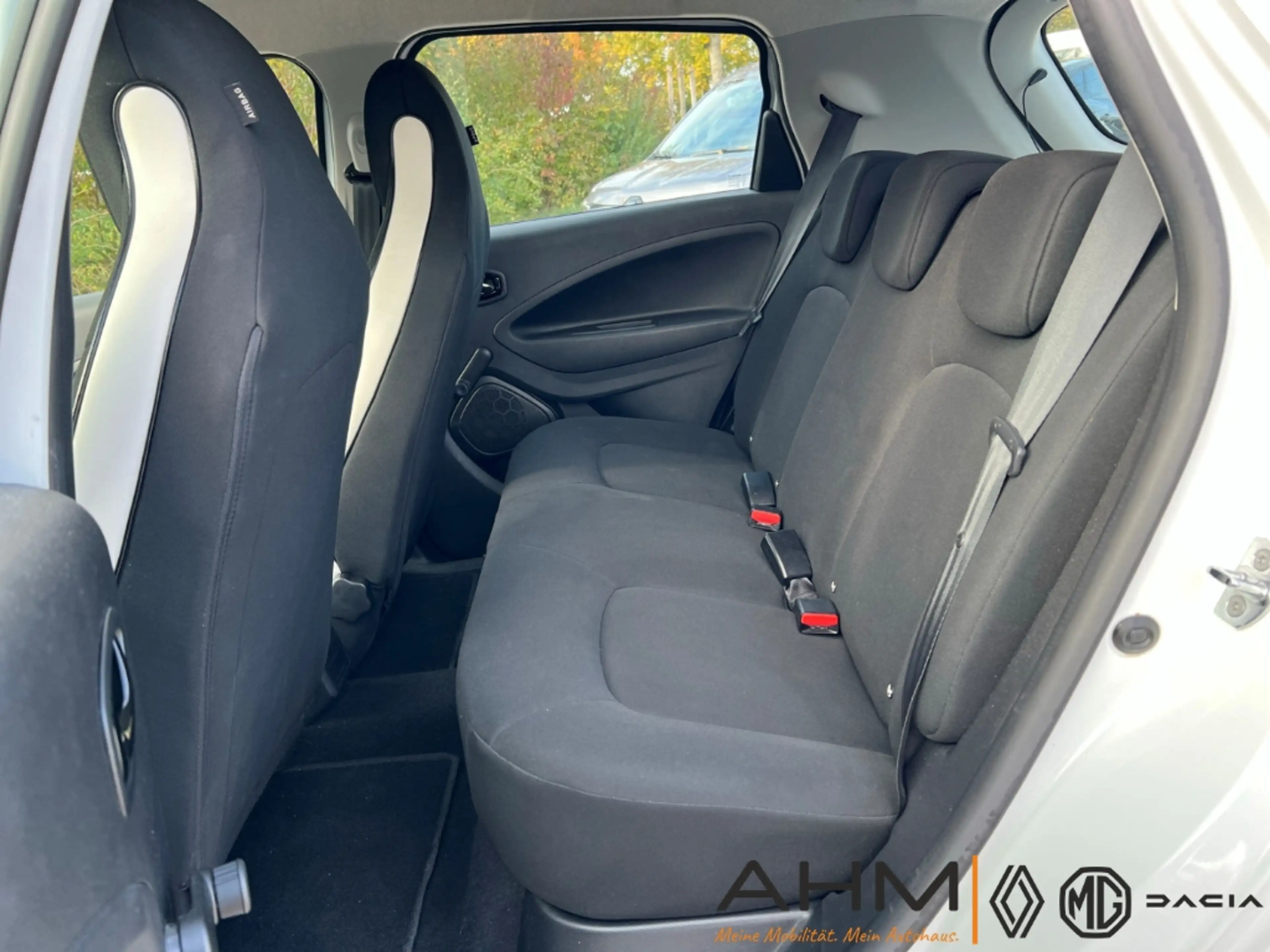 Renault ZOE LIFE ZE40 R110 KLIMA ISOFIX *MIETAKKU* — photo 12