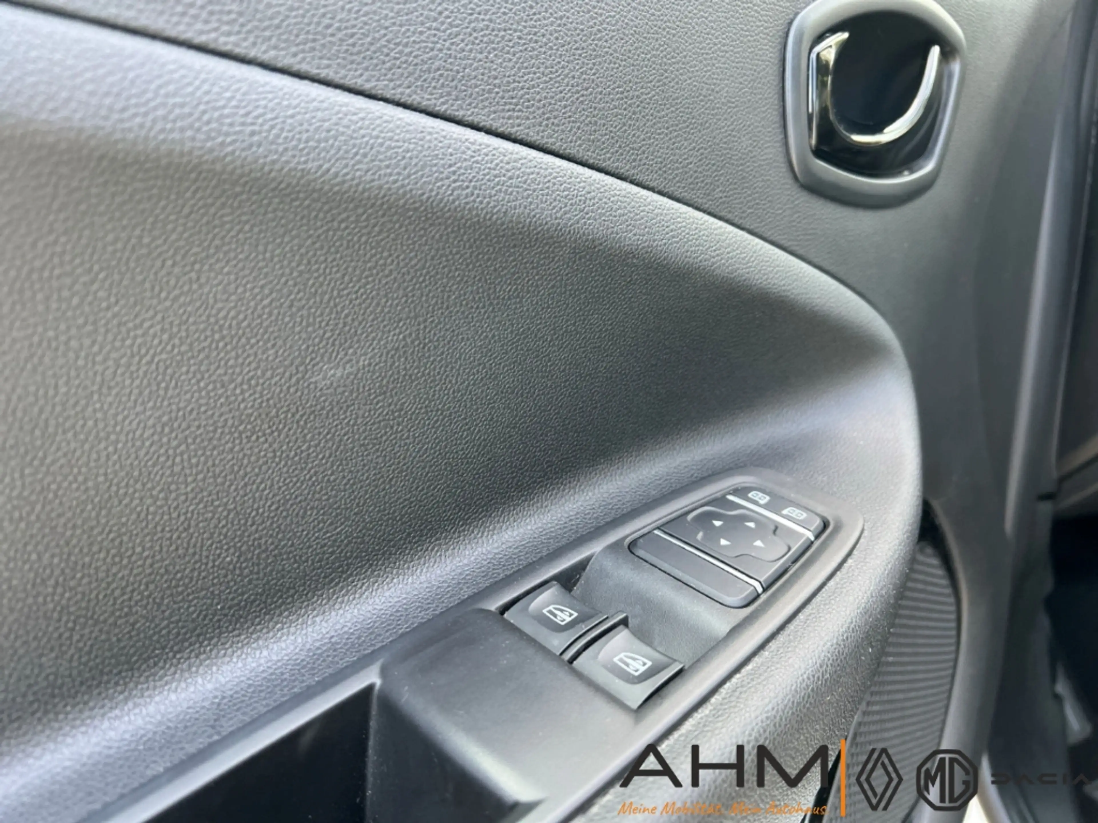 Renault ZOE LIFE ZE40 R110 KLIMA ISOFIX *MIETAKKU* — photo 19