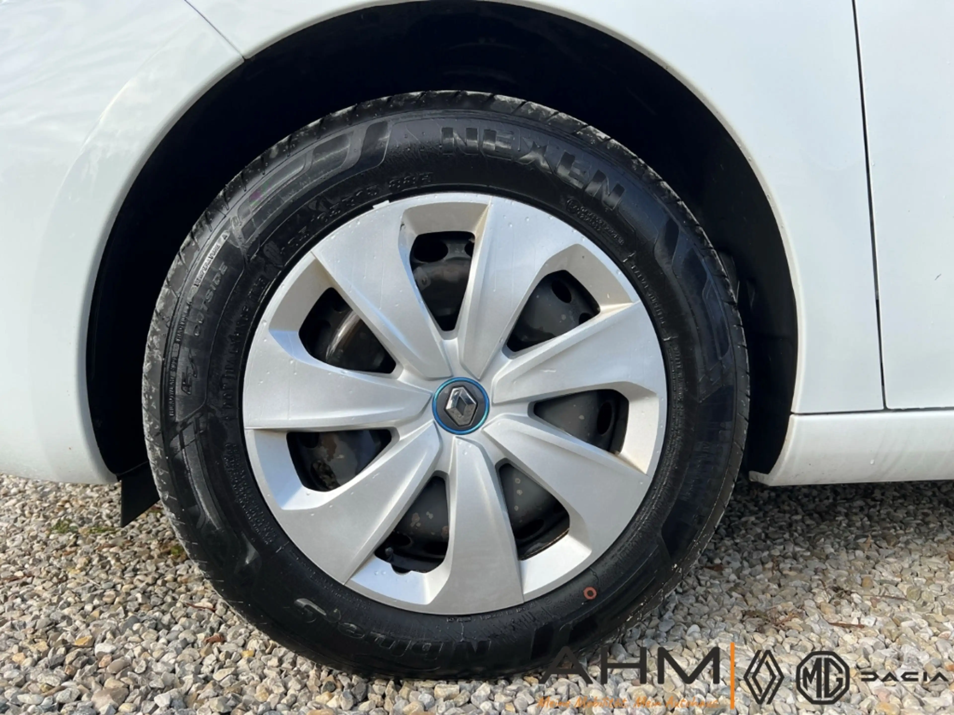 Renault ZOE LIFE ZE40 R110 KLIMA ISOFIX *MIETAKKU* — photo 8