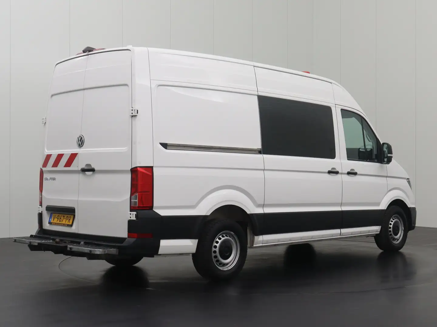 Volkswagen Crafter 2.0TDI 140PK L3H3 Highline | Camera | Airco | Crui Wit - 2