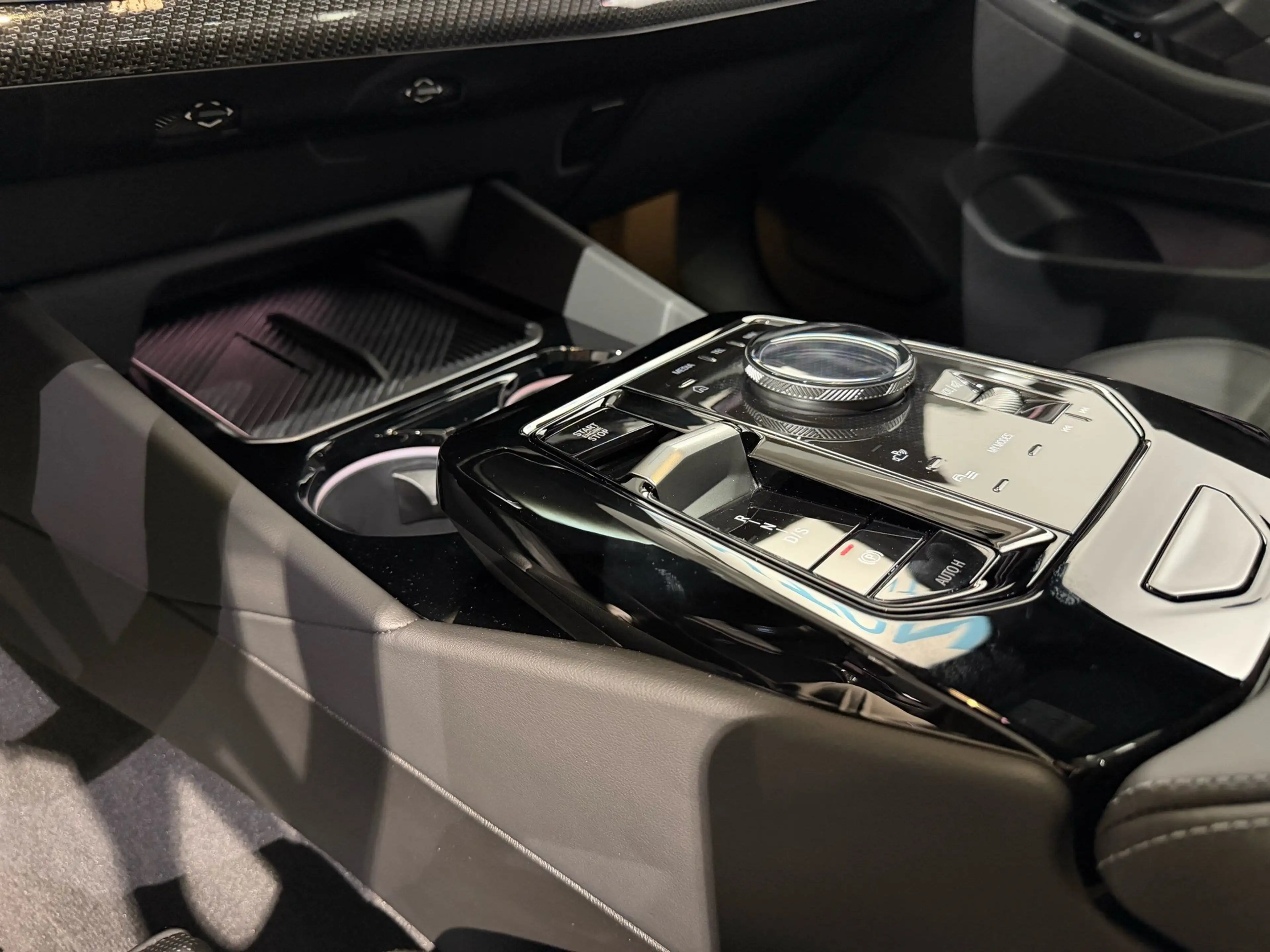 BMW 540 d xDrive — photo 12