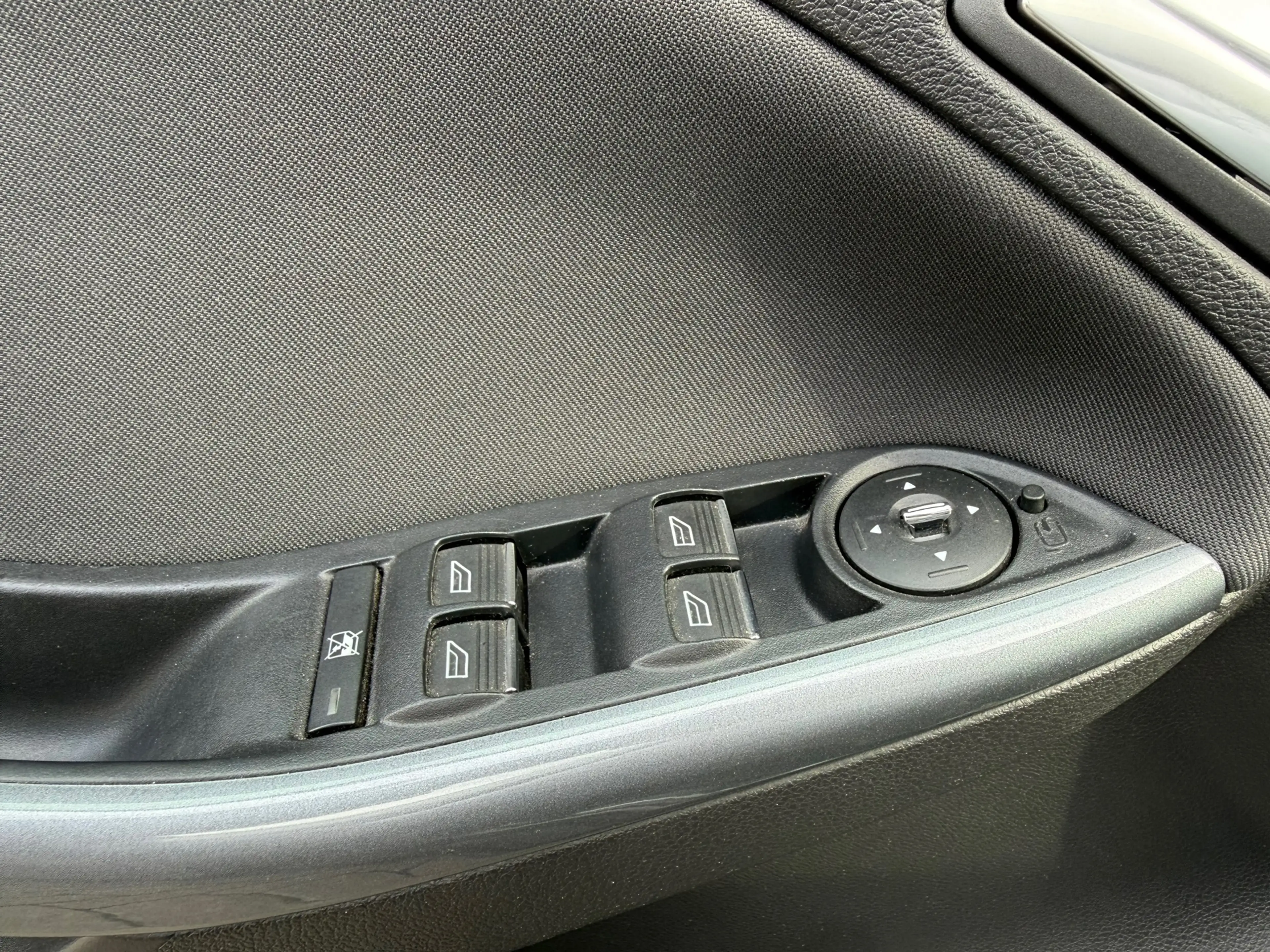 Ford Focus Wagon 1.6 EcoBoost Titanium Climate/Navi/Keyless/P — photo 18