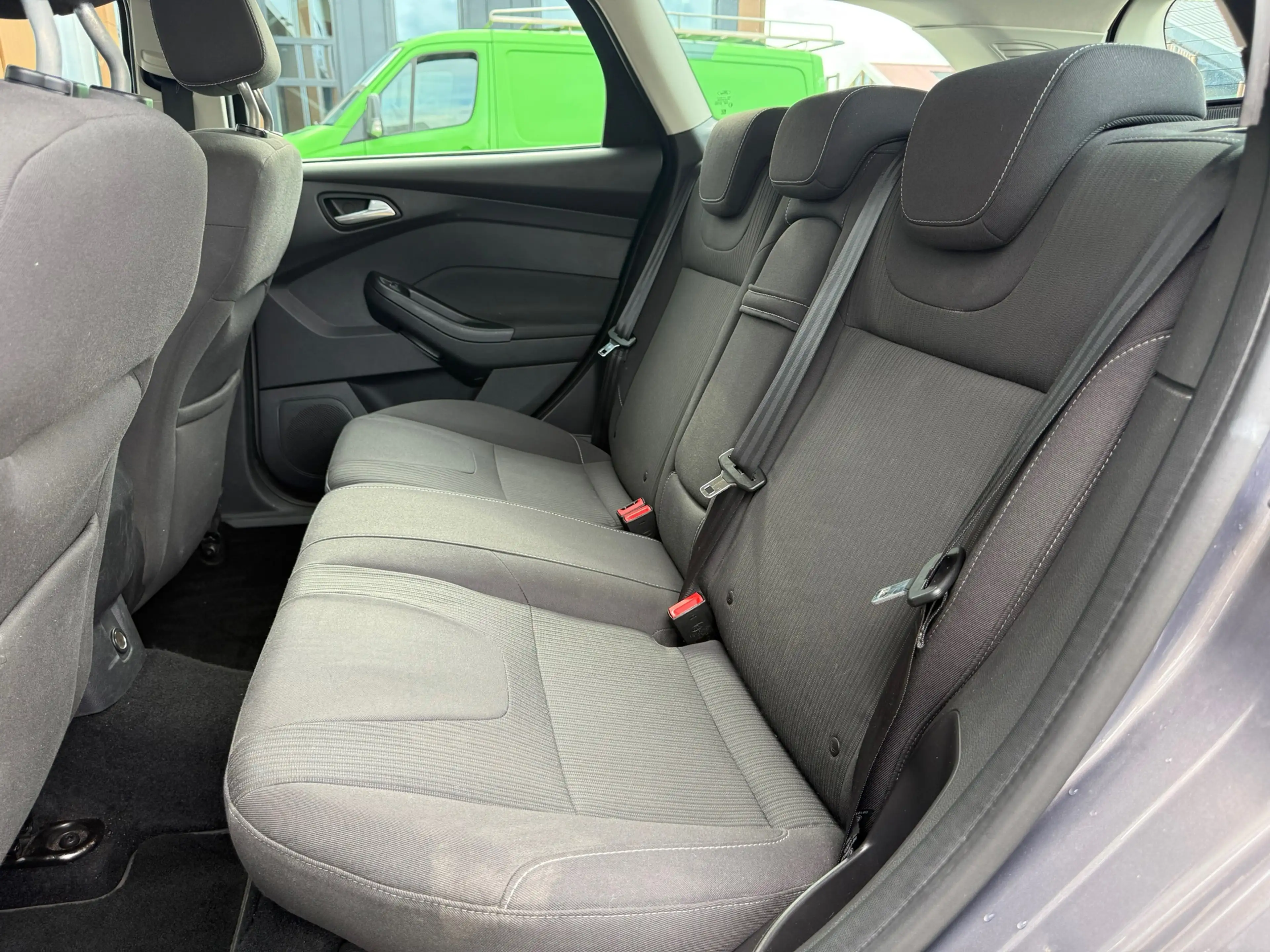 Ford Focus Wagon 1.6 EcoBoost Titanium Climate/Navi/Keyless/P — photo 20