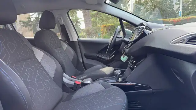 Peugeot 2008 view 28