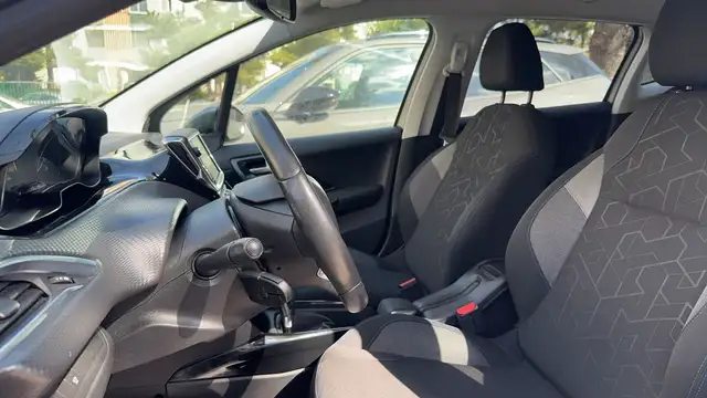 Peugeot 2008 view 27