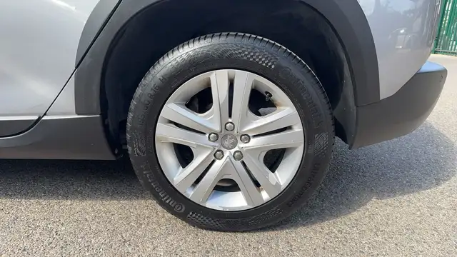 Peugeot 2008 view 19
