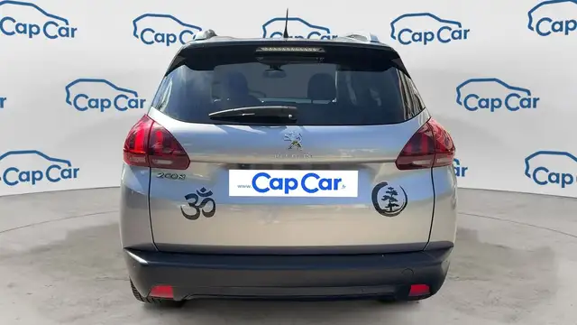 Peugeot 2008 view 3