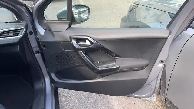 Peugeot 2008 view 22