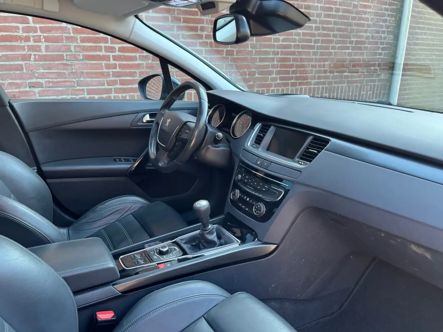 Peugeot 508 SW 2.0 HDI ALLURE / LEDER / PANODAK / NAVI / CRUIS Blau - 2