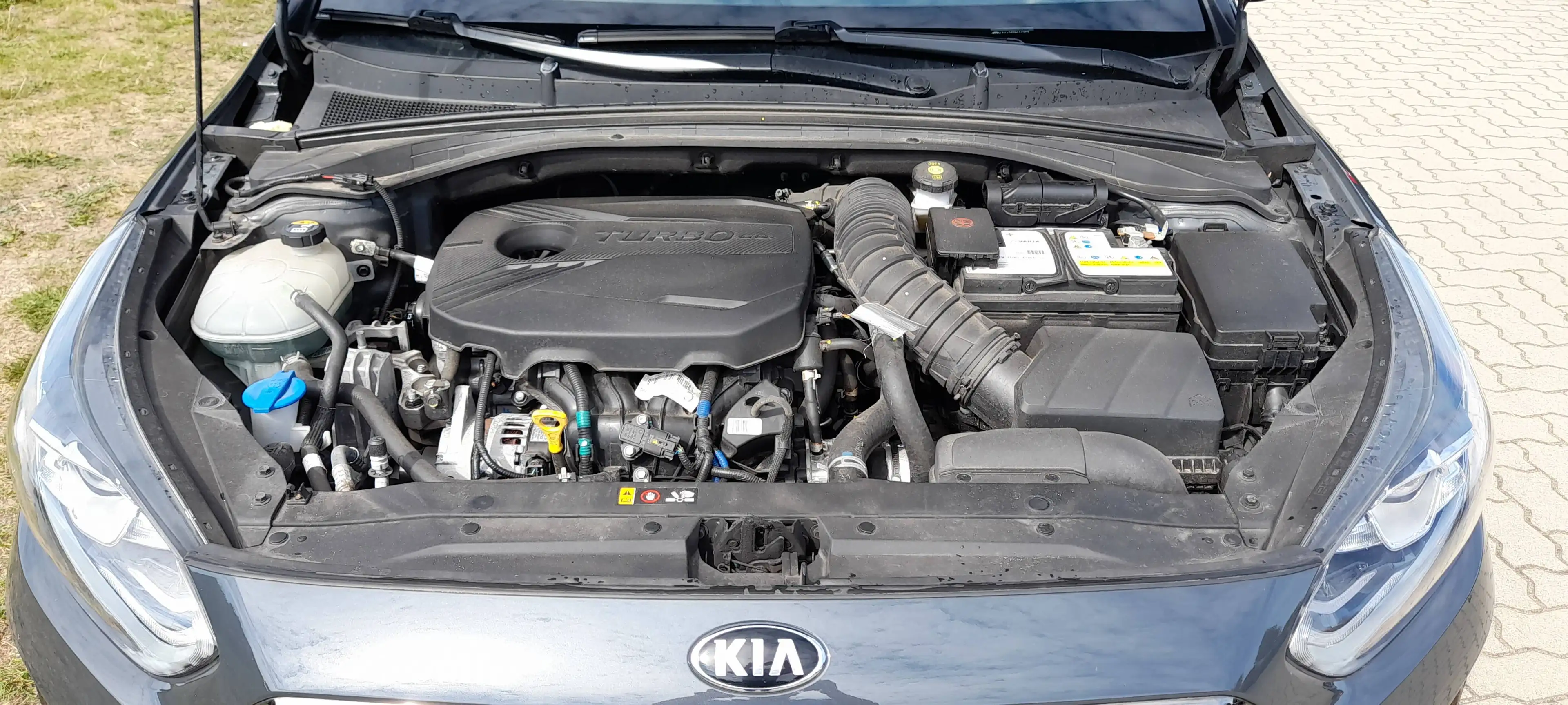Kia ProCeed / pro_cee'd GT — photo 21
