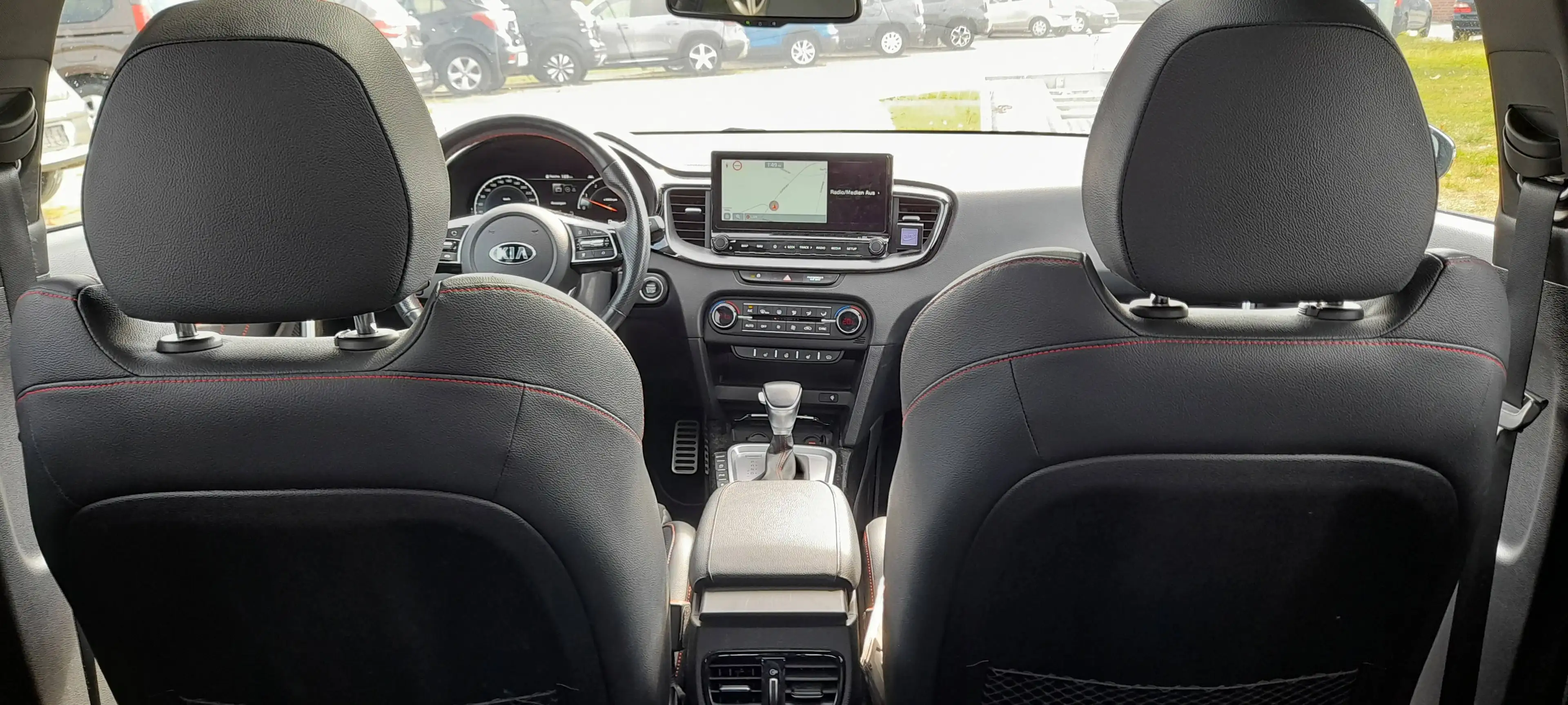 Kia ProCeed / pro_cee'd GT — photo 18