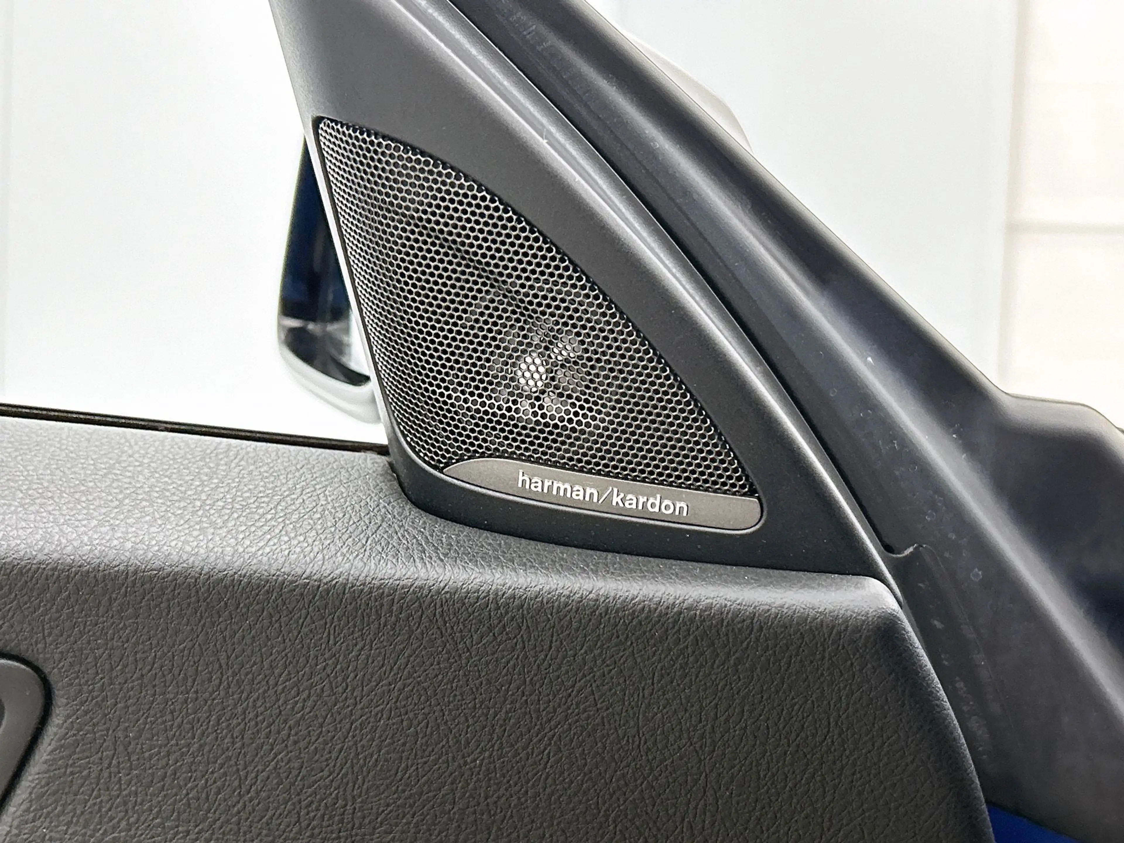 BMW 140 1-serie M140i xDrive Edition Shadow | Harman/Kardo — photo 22