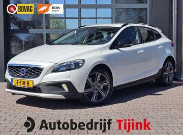 2.0 T3 Momentum | Xenon | Trekhaak | Stoelverwarmi