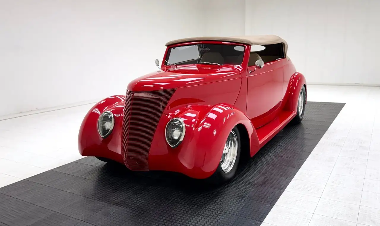 Ford Cabriolet, foto 1