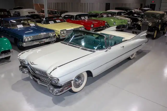Cadillac Series 62 Convertible