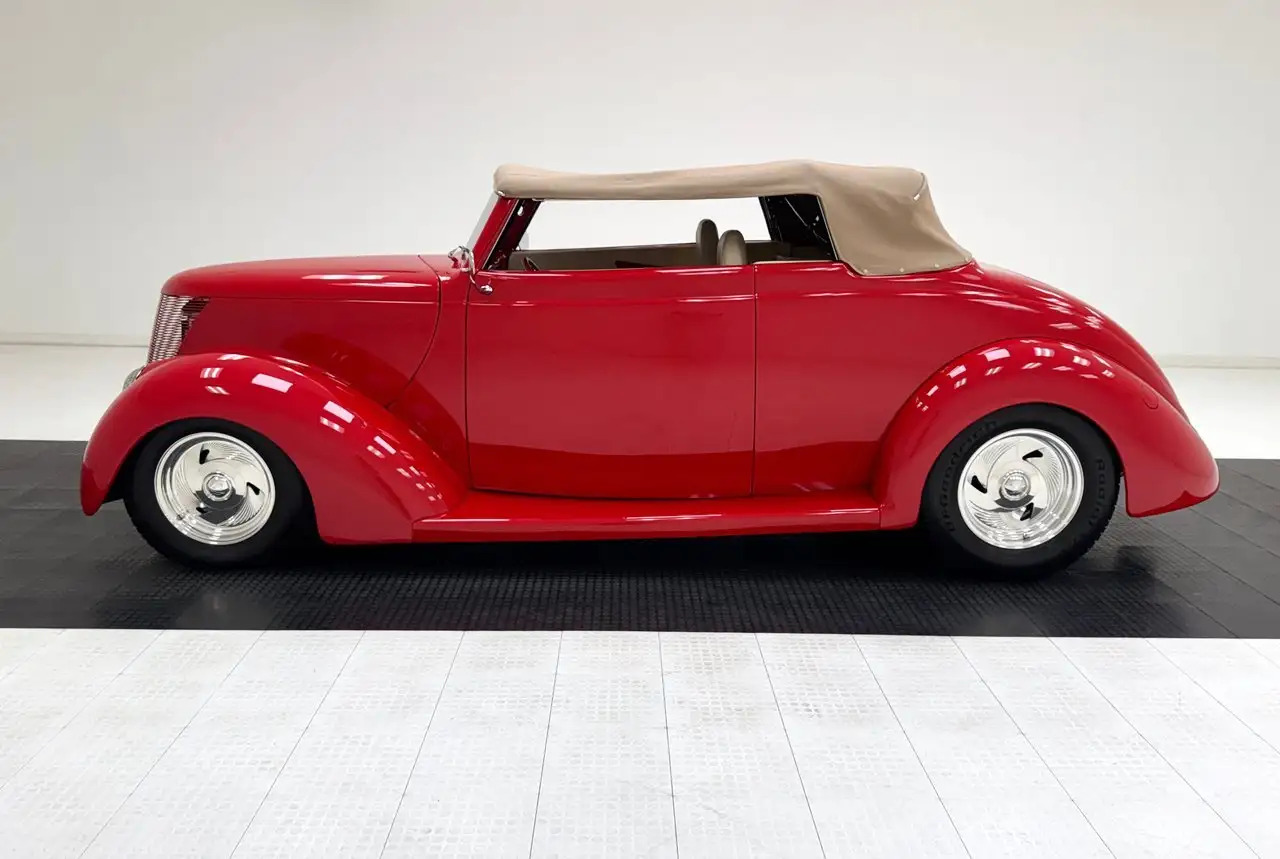 Ford Cabriolet, foto 3