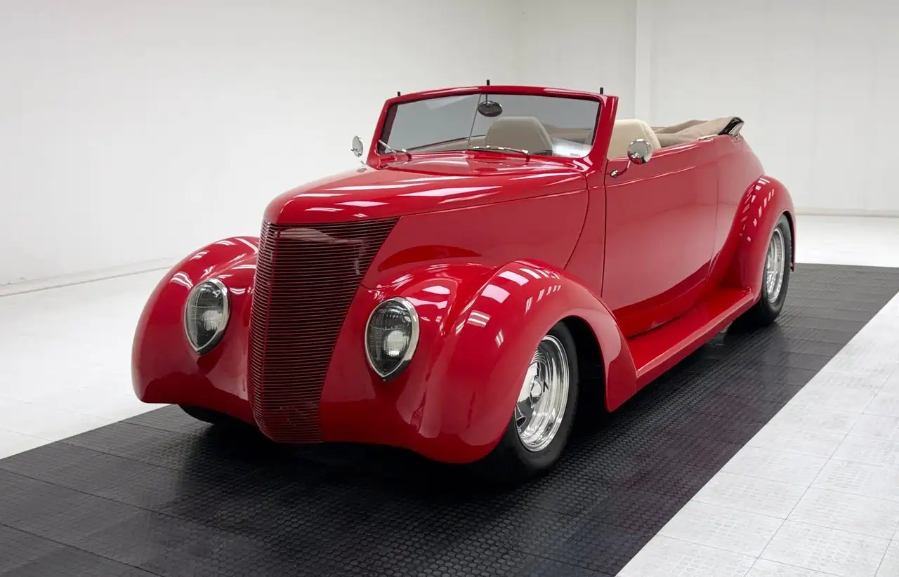 Ford Cabriolet, foto 2