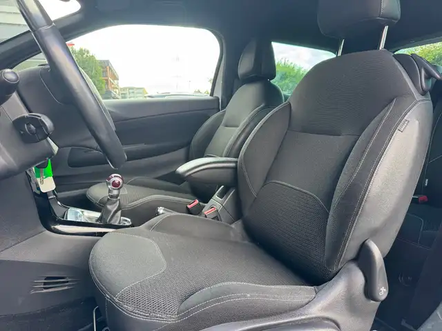 Citroen DS3 view 9