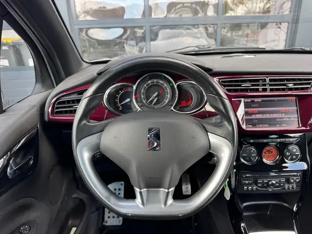 Citroen DS3 view 8