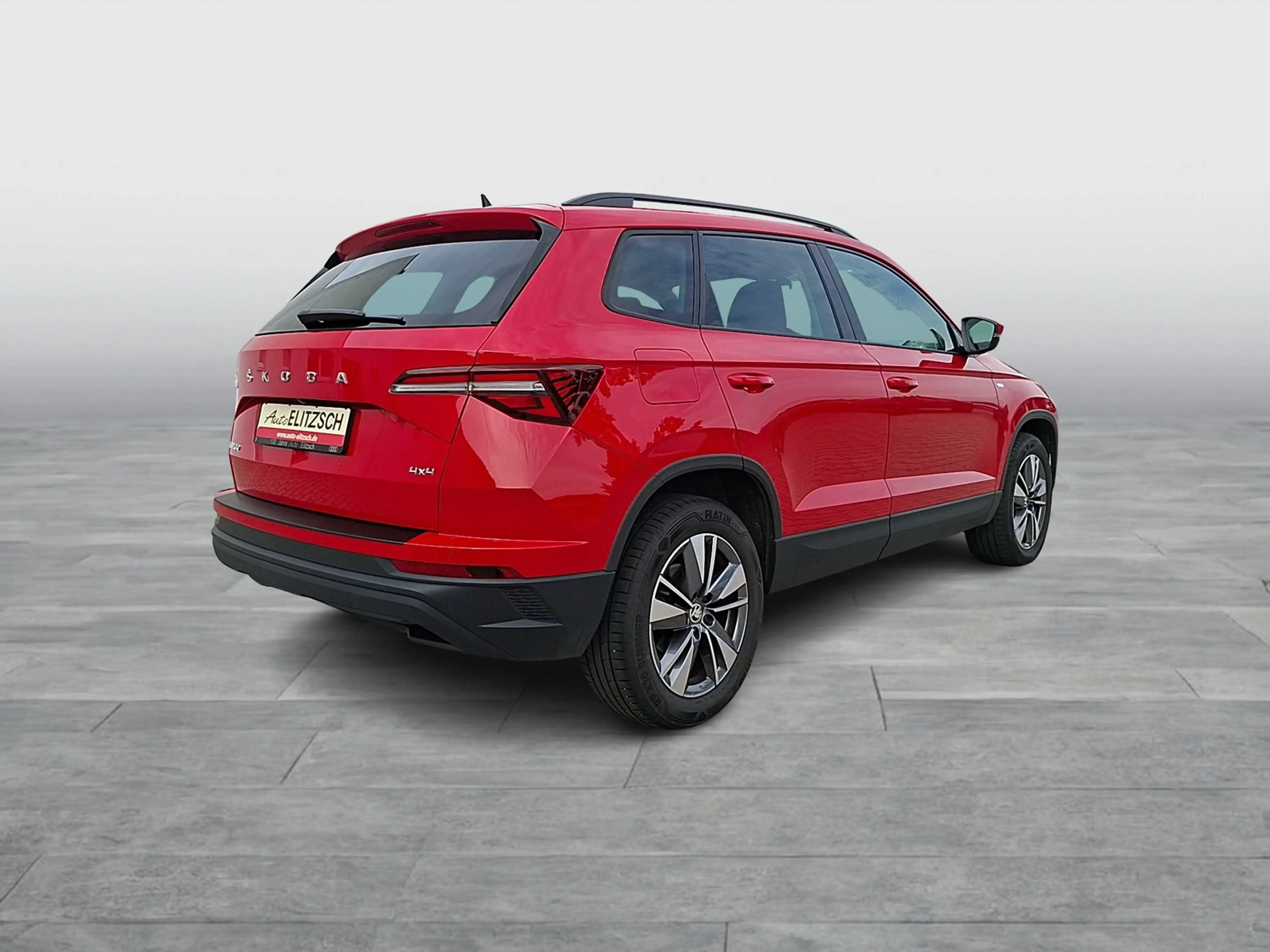 Skoda Karoq TDI Tour 4x4 DSG LED AHK Navi GRA RFK SH — photo 5
