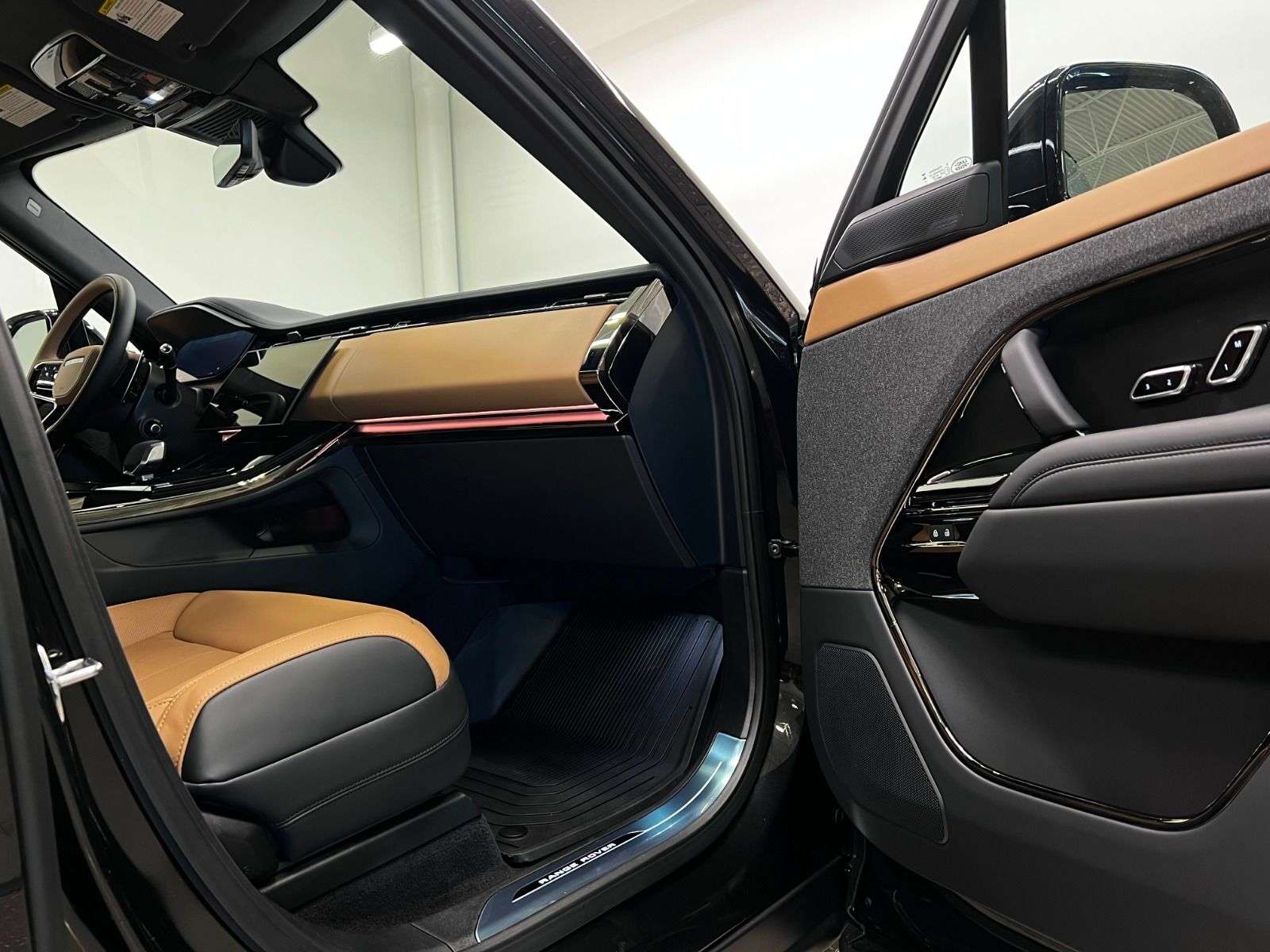 2026 Land Rover Range Rover Sport P400 Dynamic HSE thumb 31