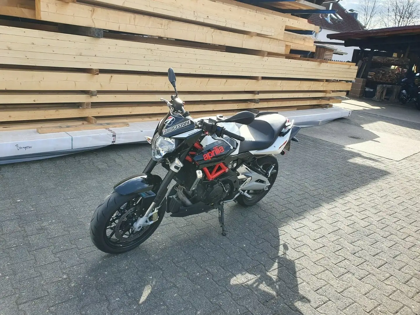 Aprilia Shiver 750 Blanco - 1