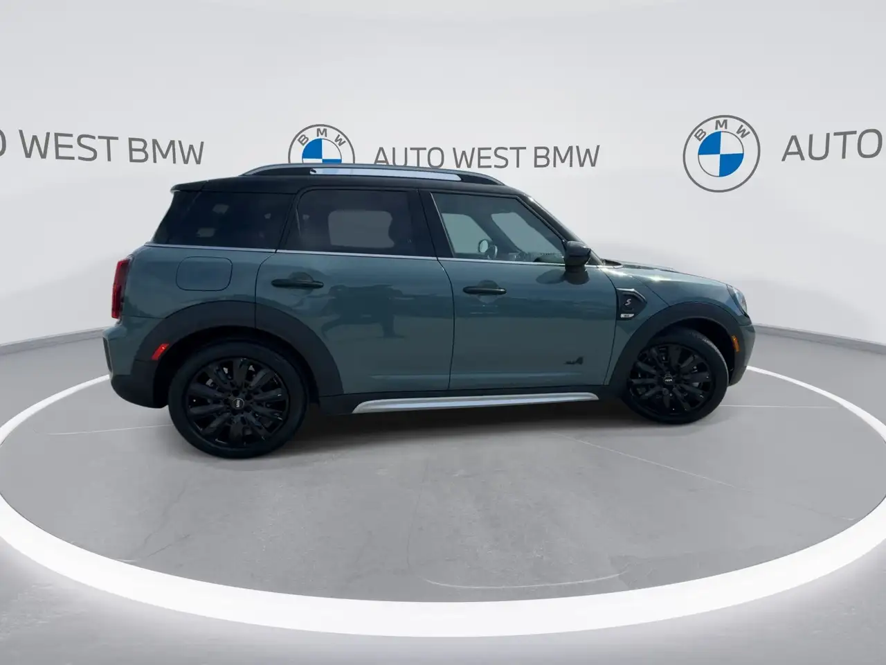 MINI Countryman снимка MINI Countryman