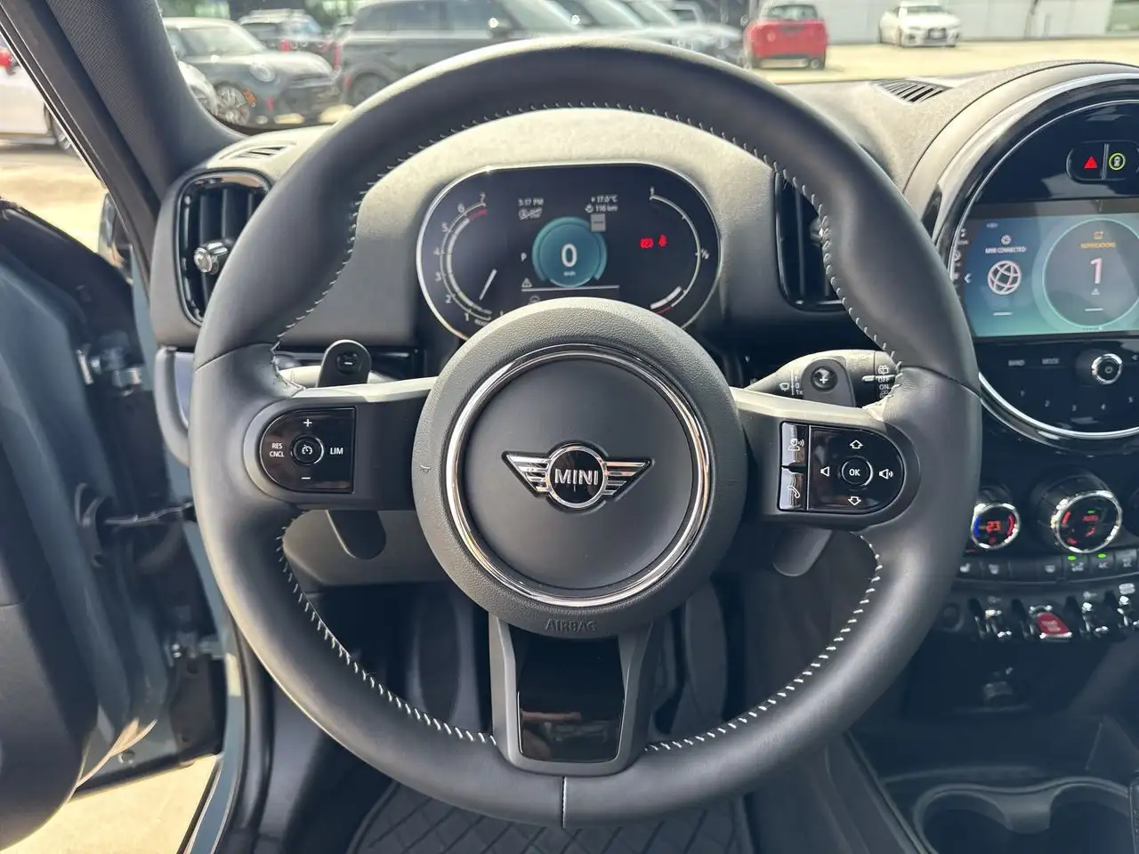 MINI Countryman снимка MINI Countryman