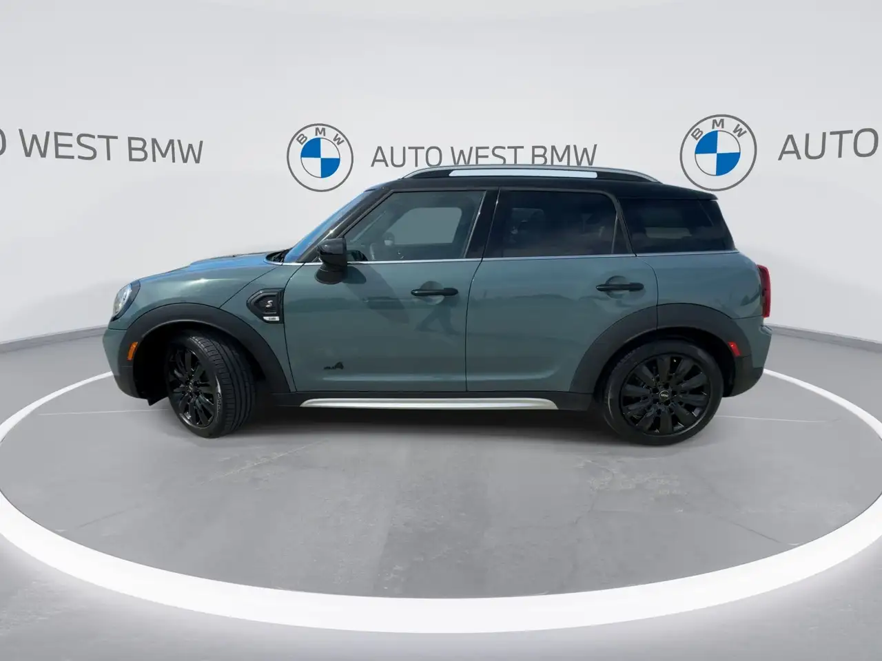 MINI Countryman снимка MINI Countryman
