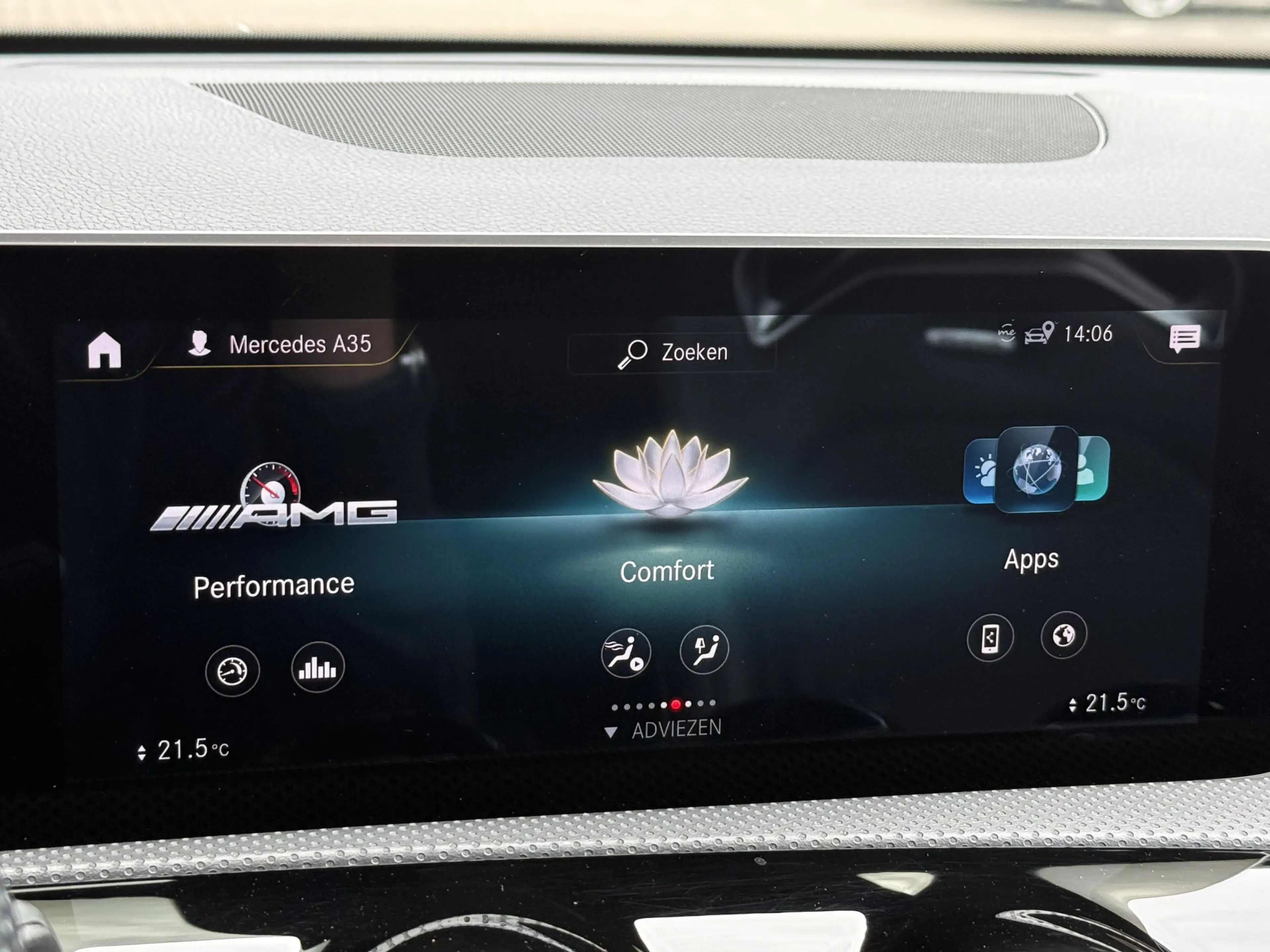 Mercedes-Benz A 35 AMG 4MATIC Edition 1 Premium Plus | Burmester | Pano | — photo 44