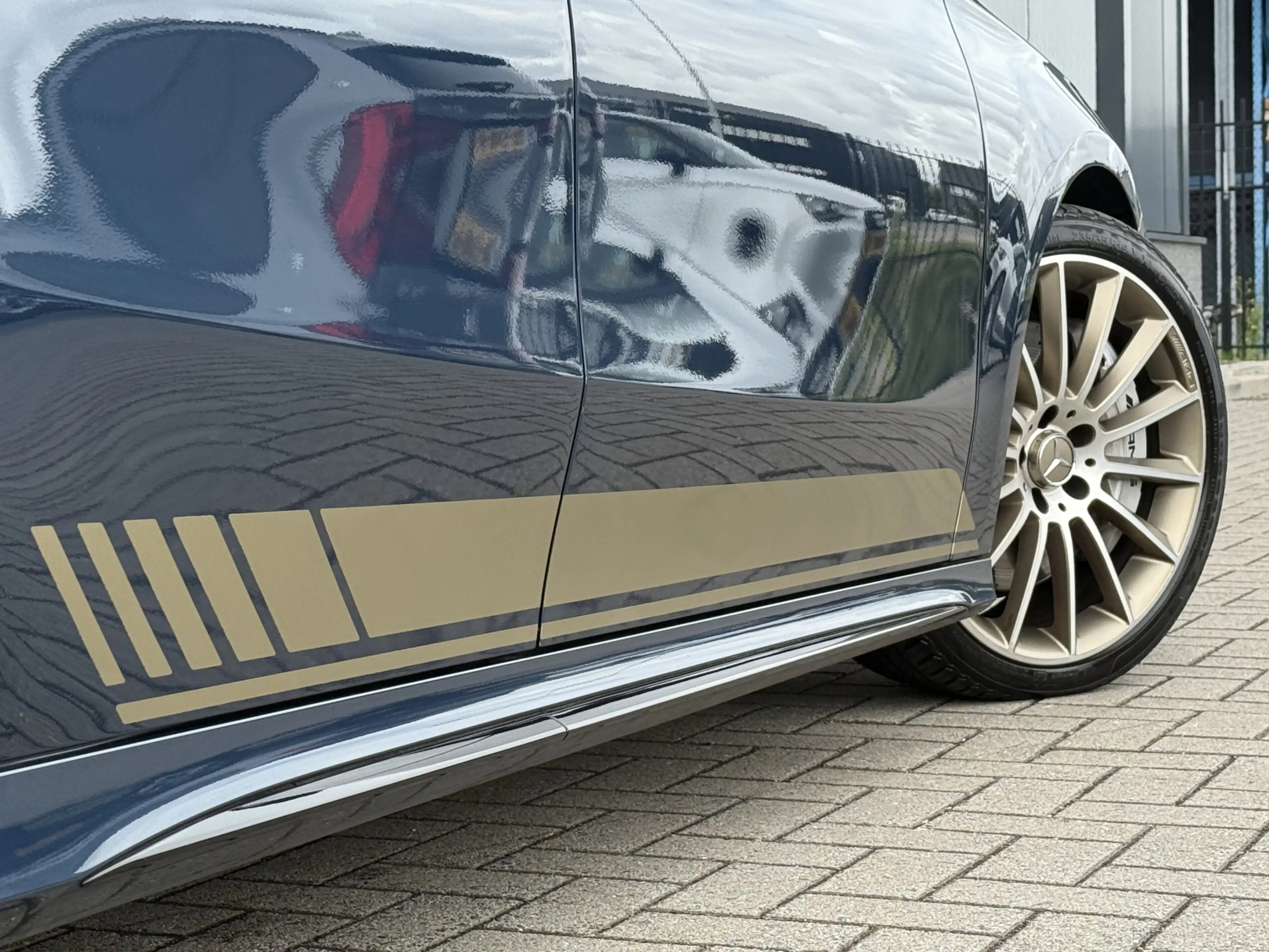 Mercedes-Benz A 35 AMG 4MATIC Edition 1 Premium Plus | Burmester | Pano | — photo 24