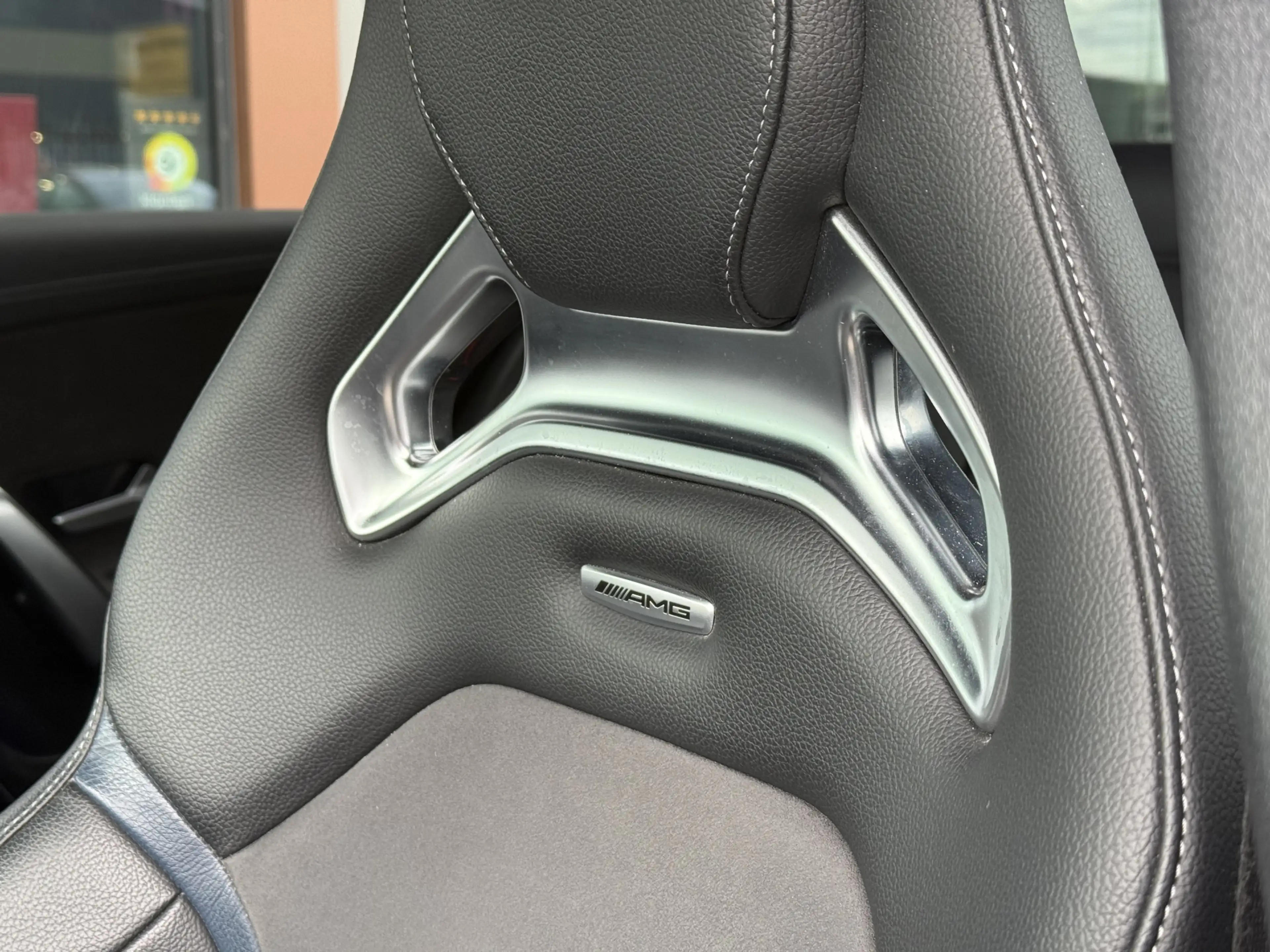 Mercedes-Benz A 35 AMG 4MATIC Edition 1 Premium Plus | Burmester | Pano | — photo 38