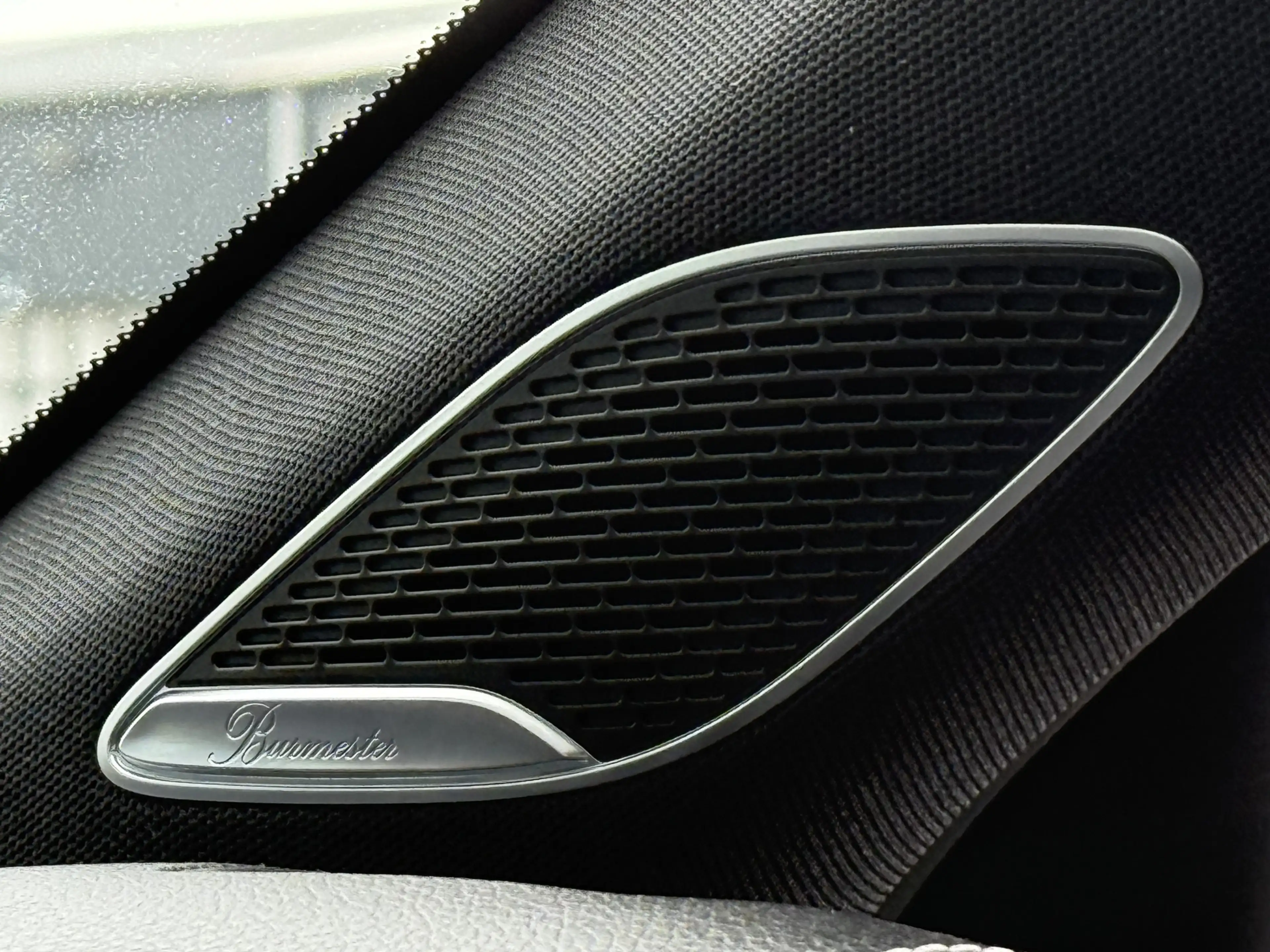 Mercedes-Benz A 35 AMG 4MATIC Edition 1 Premium Plus | Burmester | Pano | — photo 12
