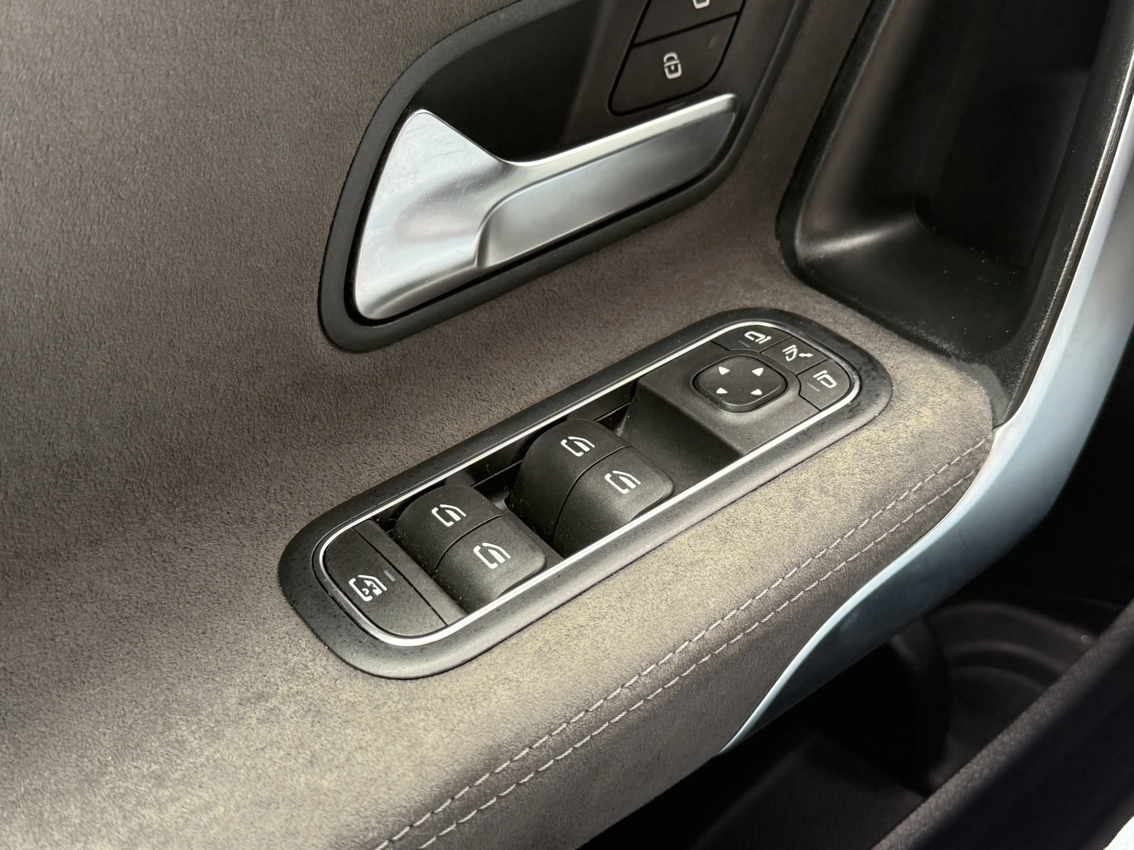 Mercedes-Benz A 35 AMG 4MATIC Edition 1 Premium Plus | Burmester | Pano | — photo 47