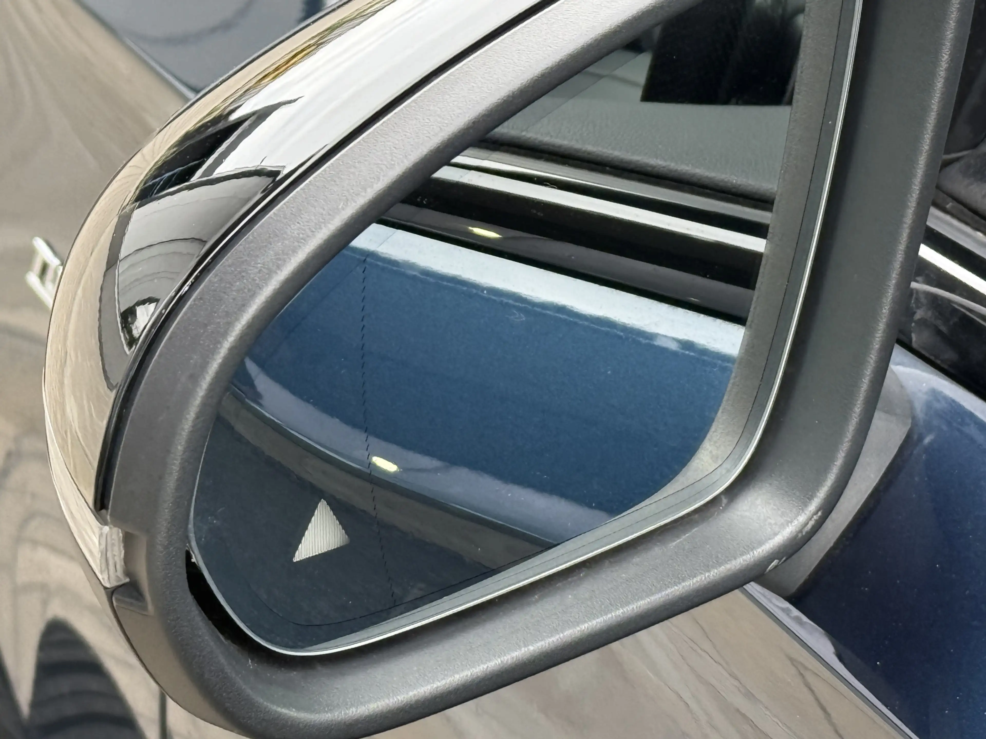 Mercedes-Benz A 35 AMG 4MATIC Edition 1 Premium Plus | Burmester | Pano | — photo 48