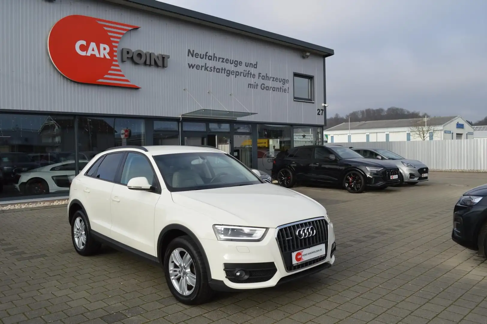Audi Q3 quattro *Xenon*AUX-In*Klimaaut.*CD Player* Weiß - 2