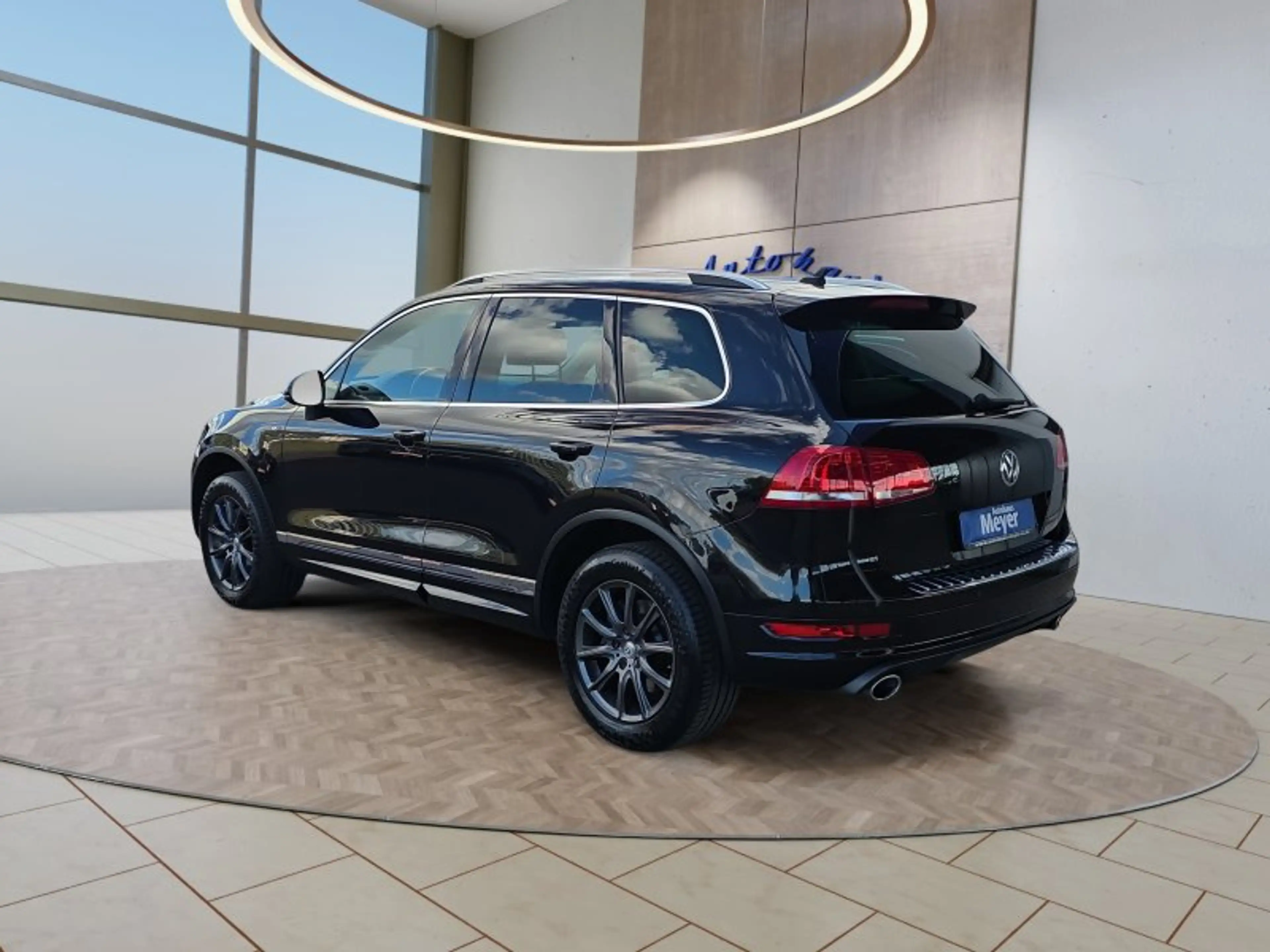 Volkswagen Touareg R-Line 3.0 V6 TDI 8*Alu/Standhz/AHK/Leder/Navi — photo 3