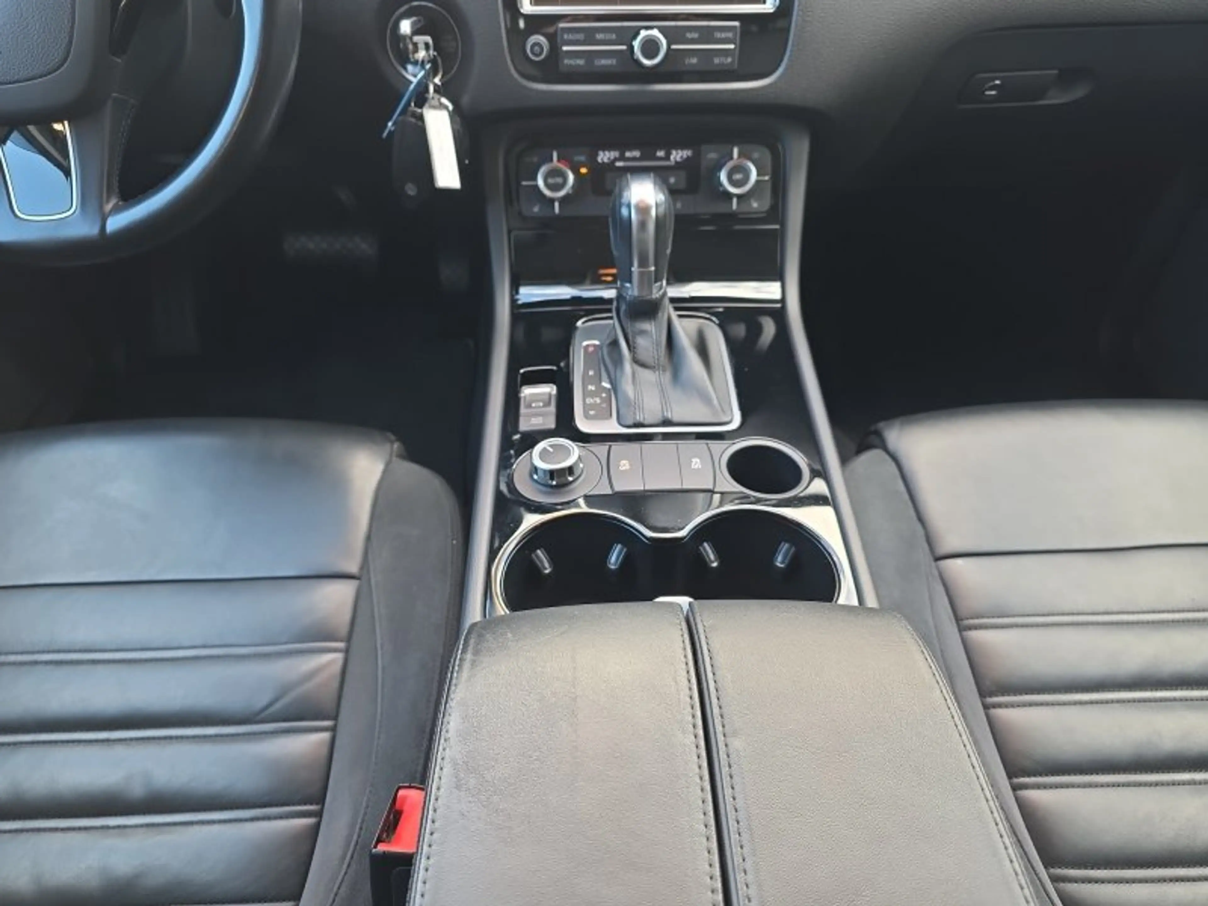Volkswagen Touareg R-Line 3.0 V6 TDI 8*Alu/Standhz/AHK/Leder/Navi — photo 12